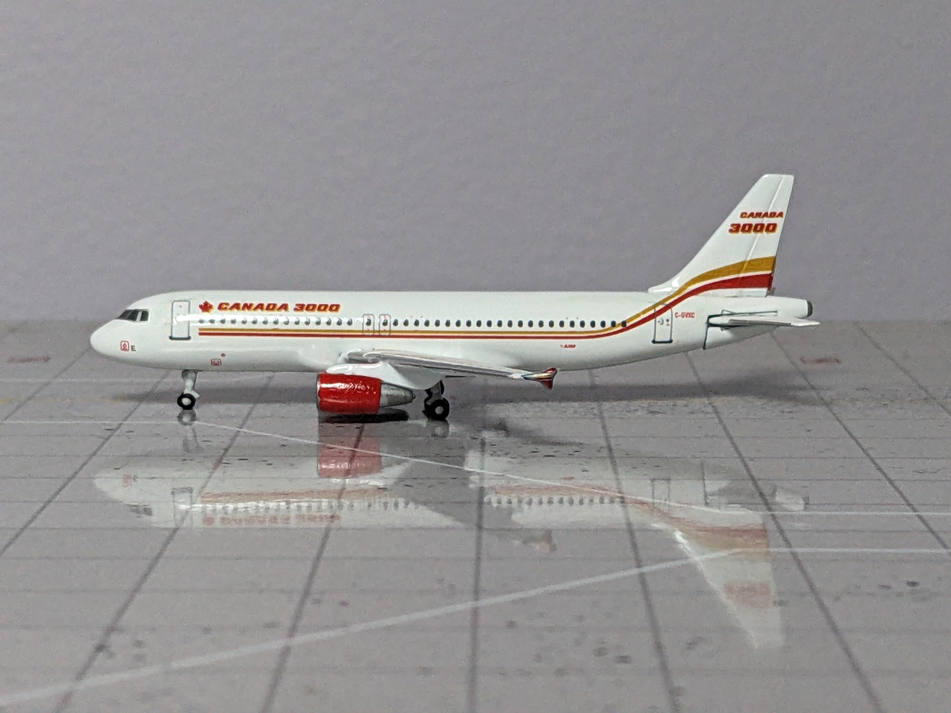 1:400 GEMINI CUSTOM CANADA 3000 A320 C-GVXC