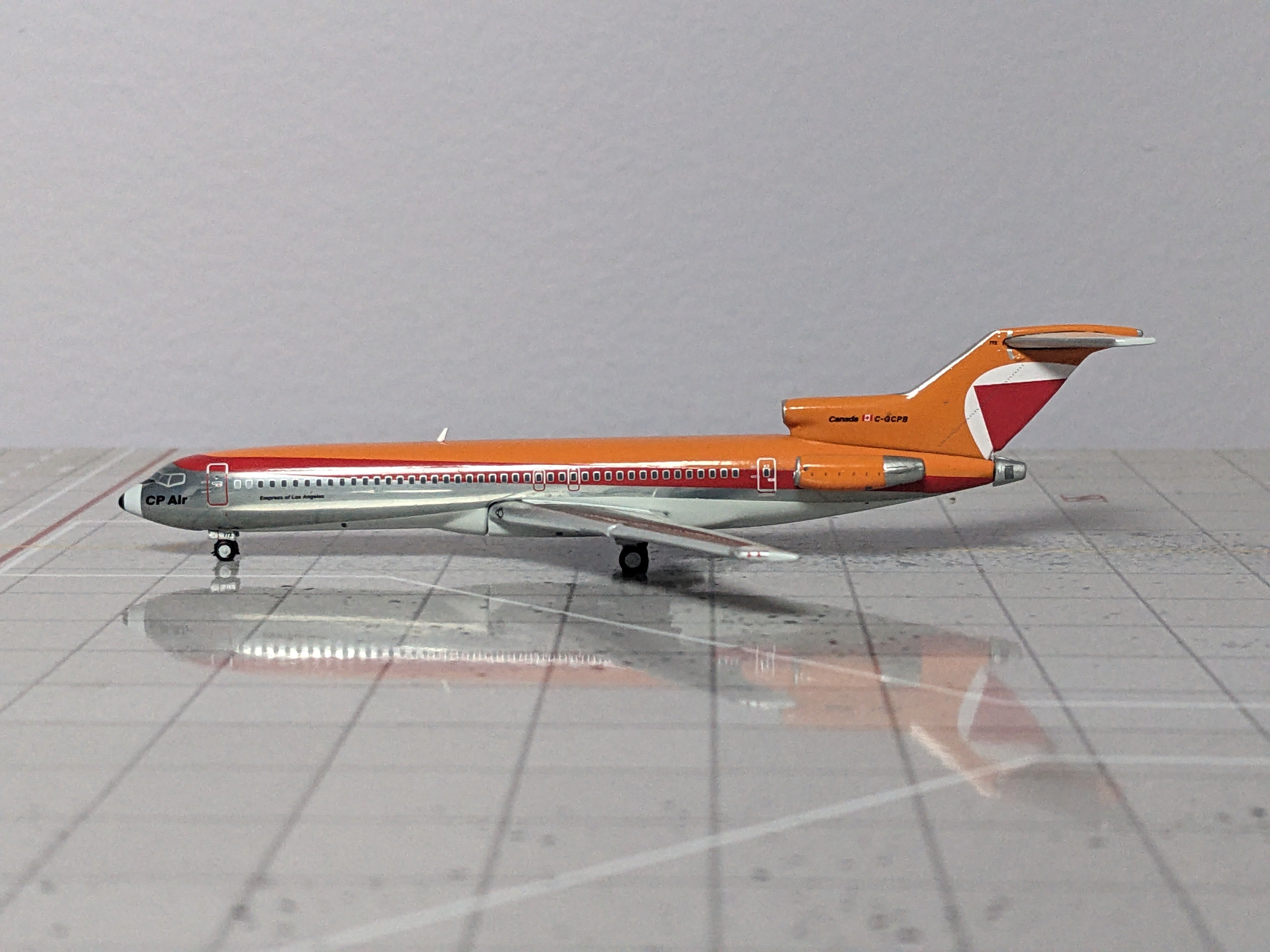 1:400 GEMINI CP AIR B727-200 C-GCPB