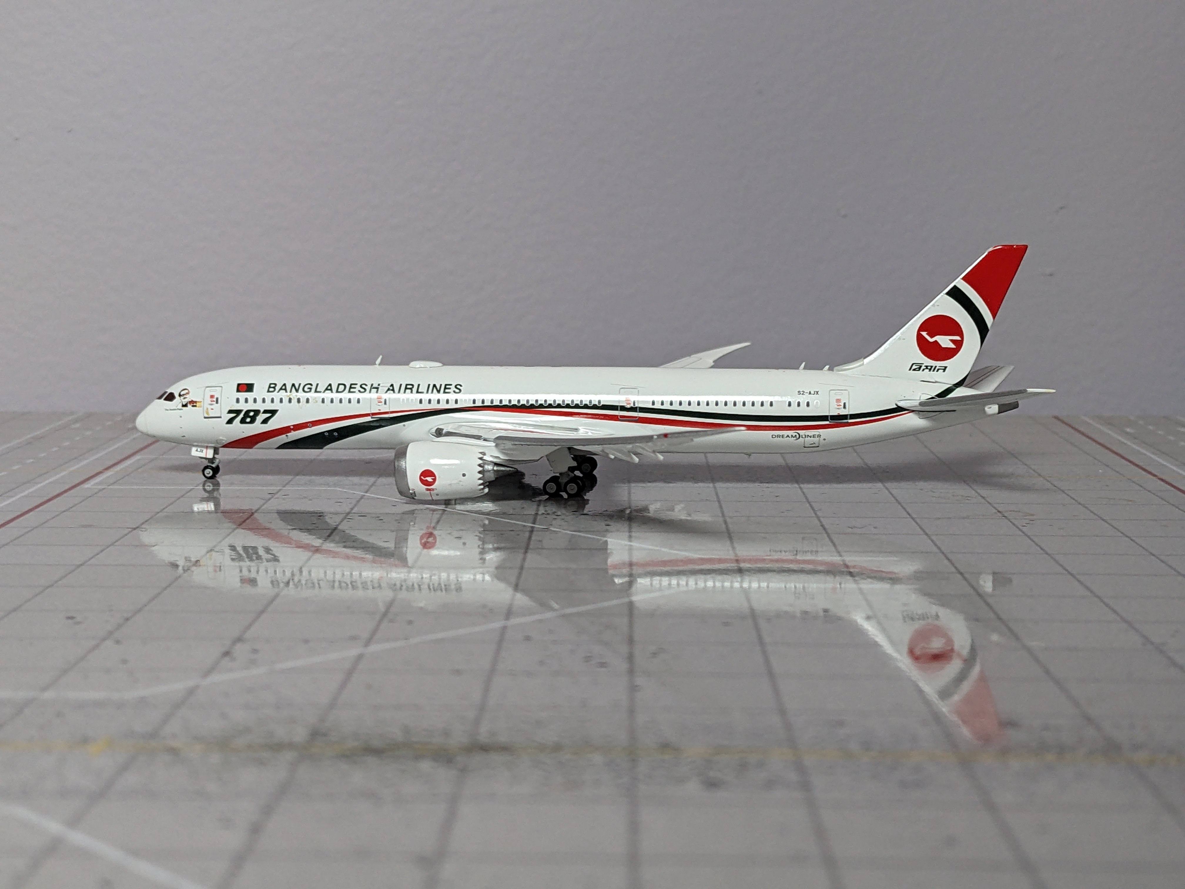 1:400 JC BIMAN B787-8 S2-AJX