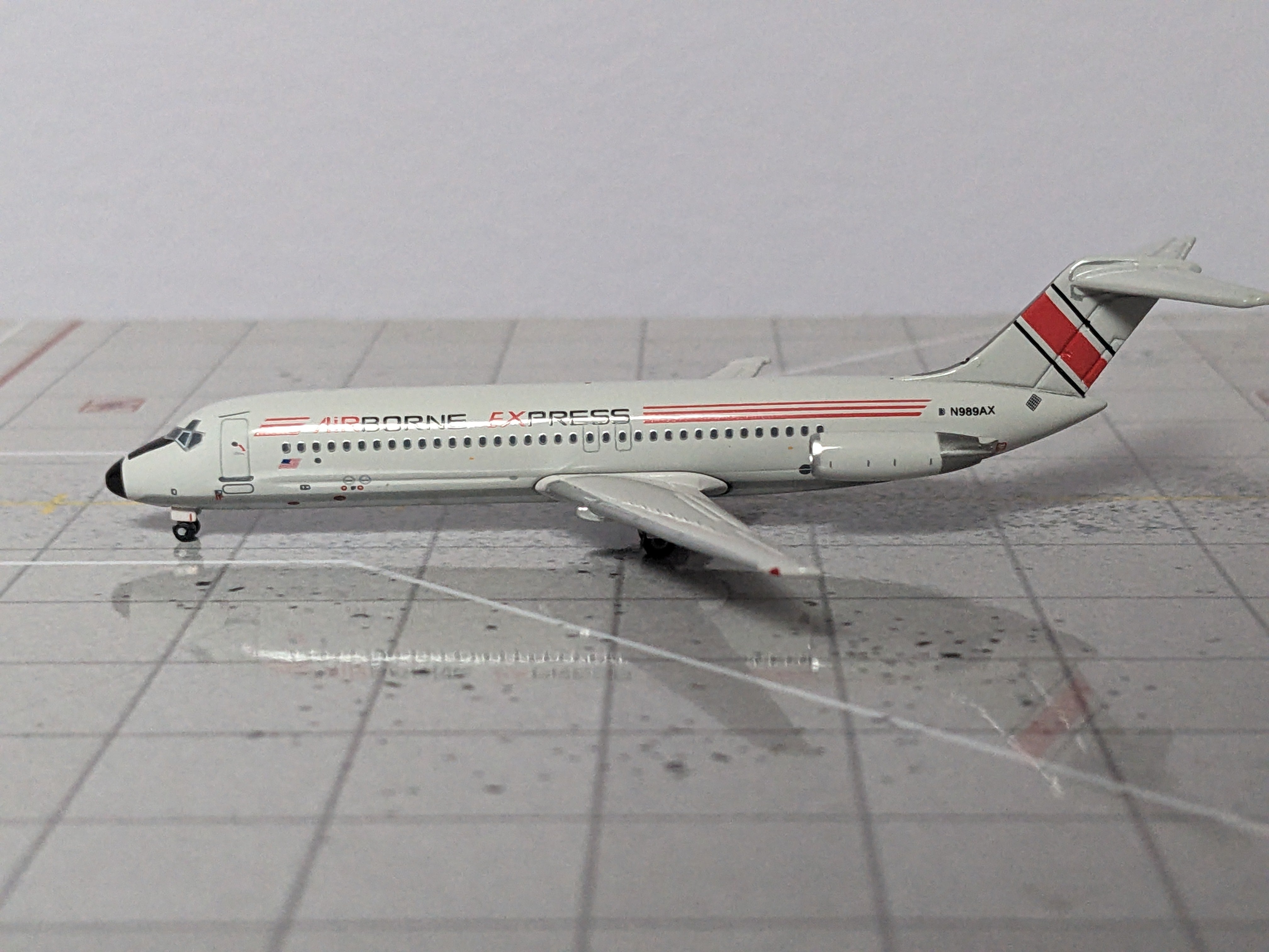 1:400 JET-X AIRBORNE EXPRESS DC-9 N989AX