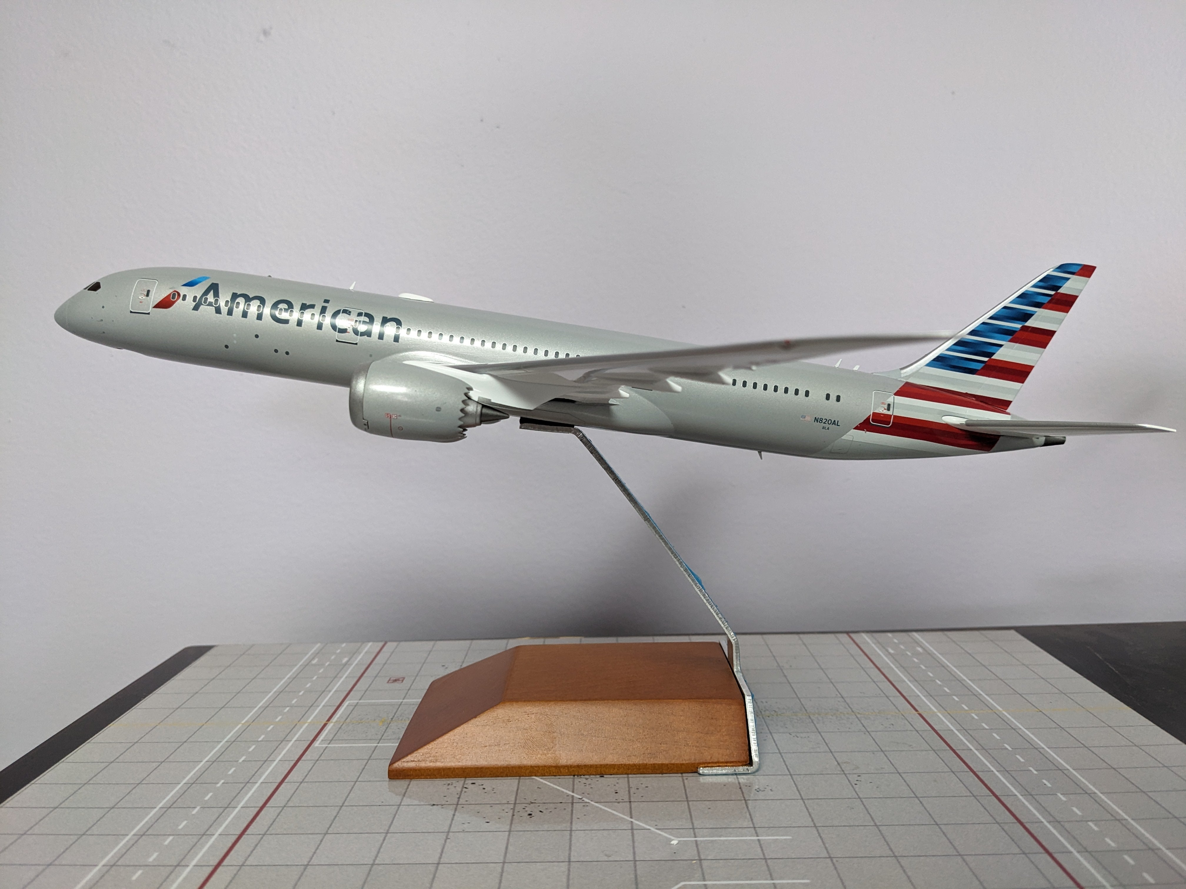 1:200 GEMINI AMERICAN B787-9 N820AL