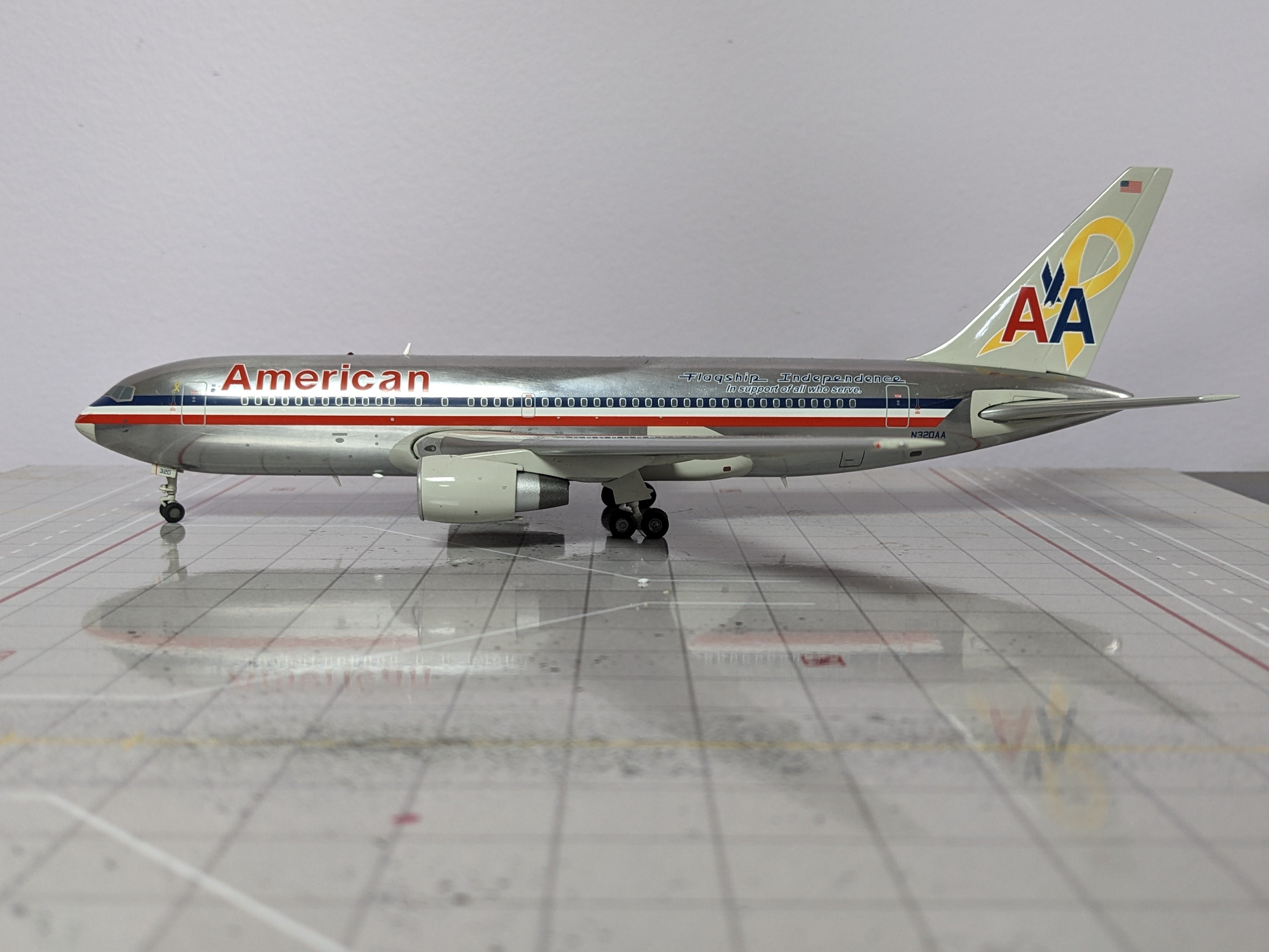 1:200 GEMINI AMERICAN B767-200 N320AS