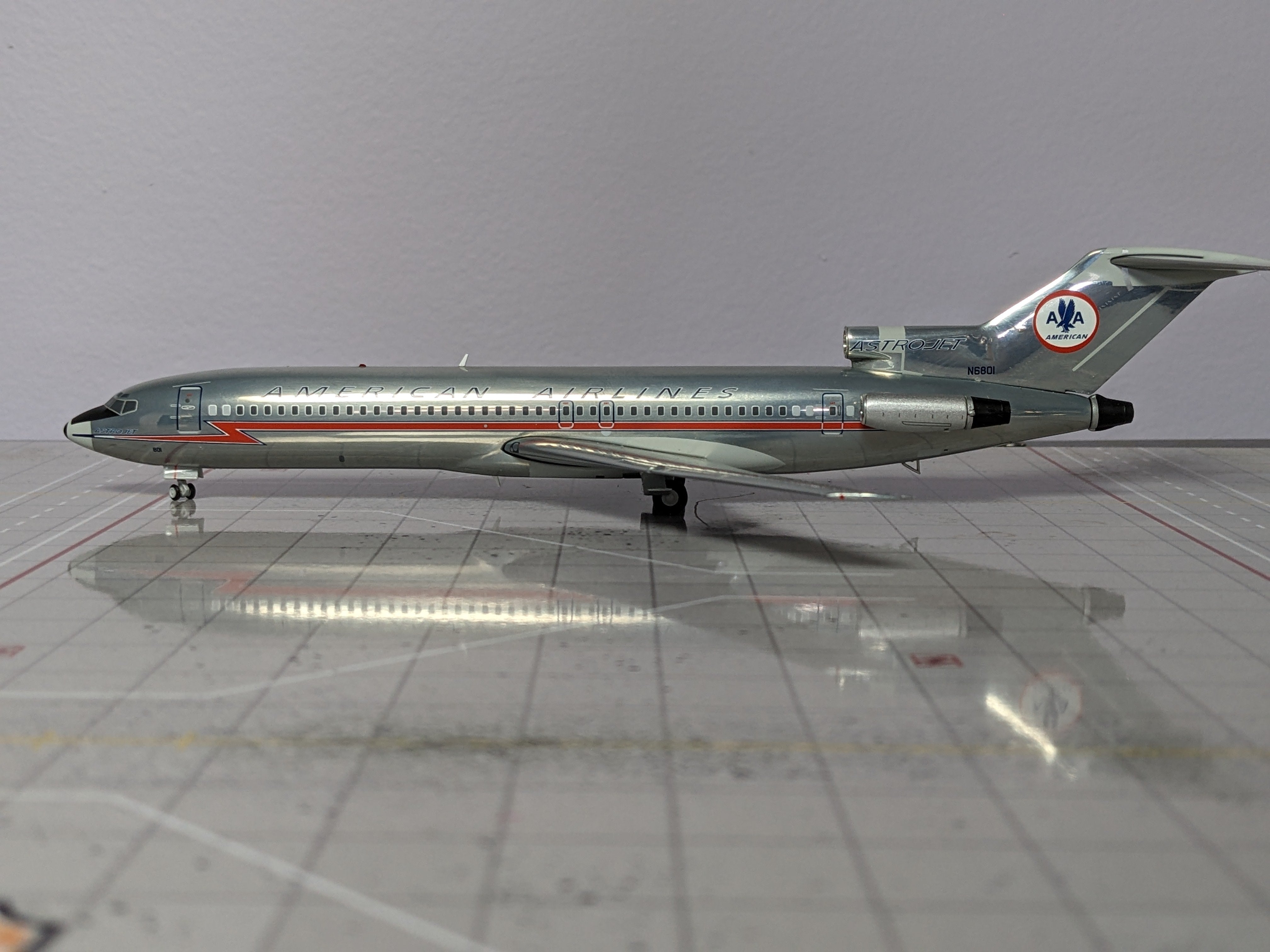 1:200 GEMINI AMERICAN B727-200 N6801