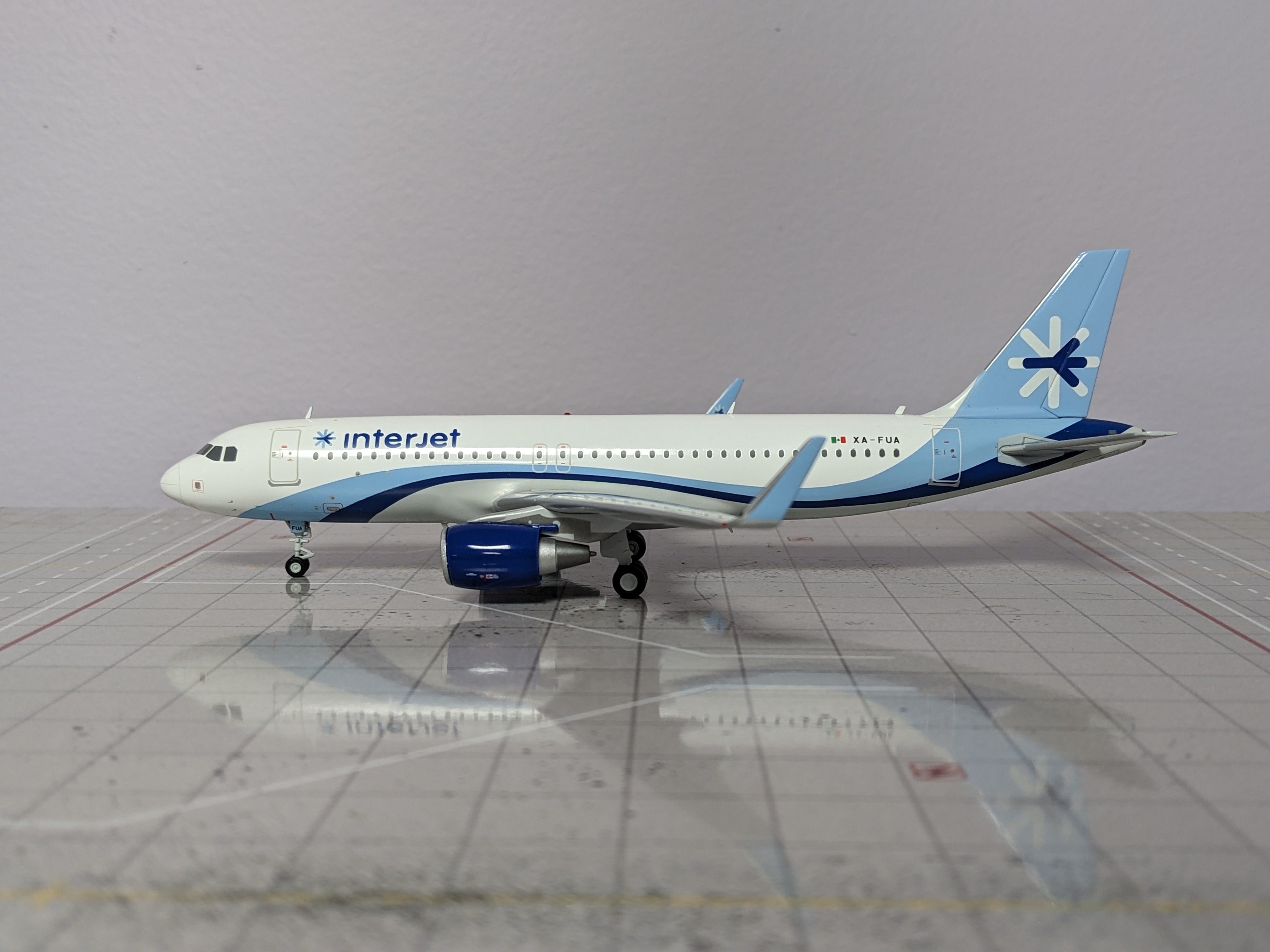 1:200 GEMINI INTERJET A321 XA-FUA
