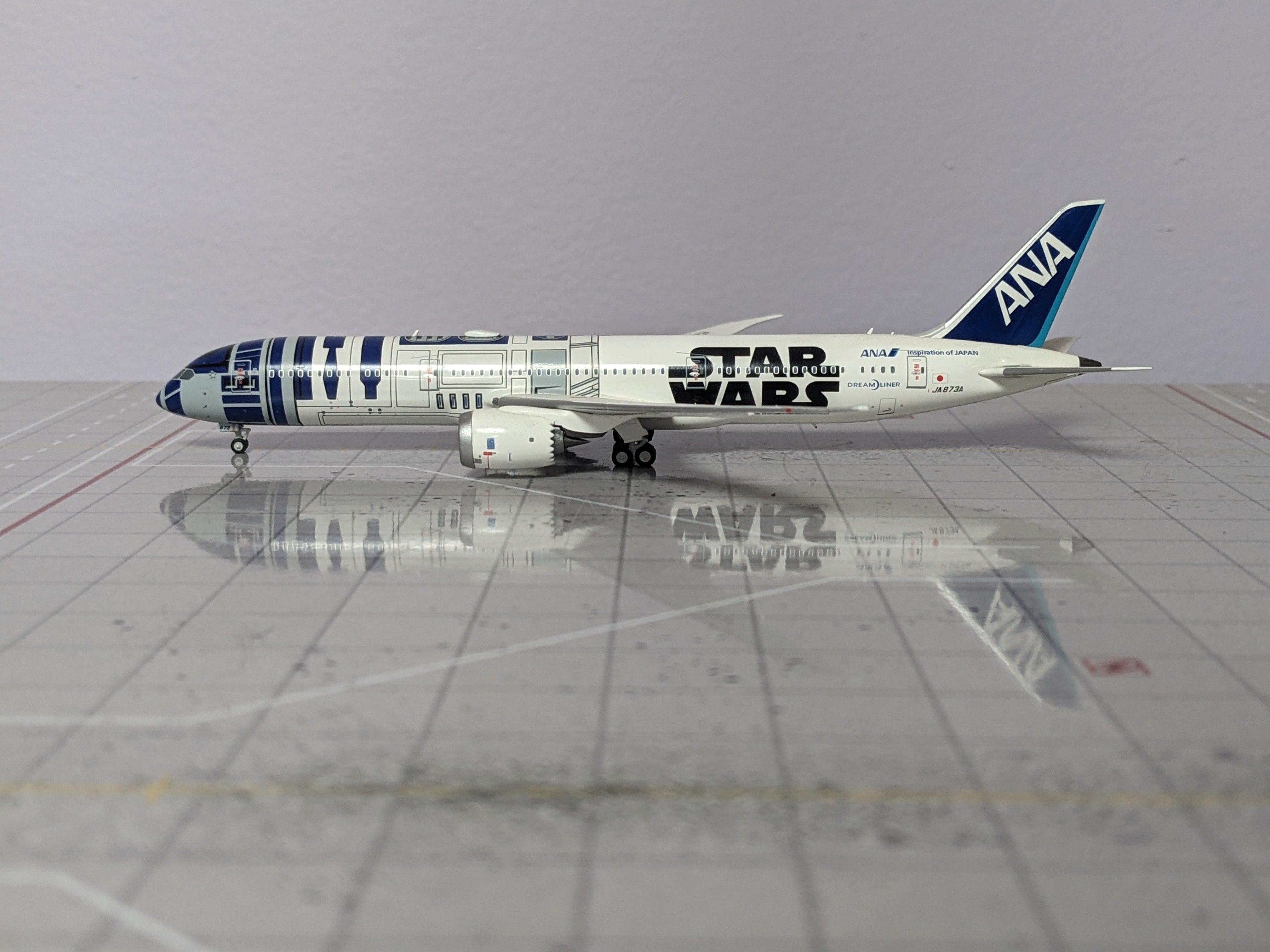 1:400 NG ANA B787-9 JA873A R2D2