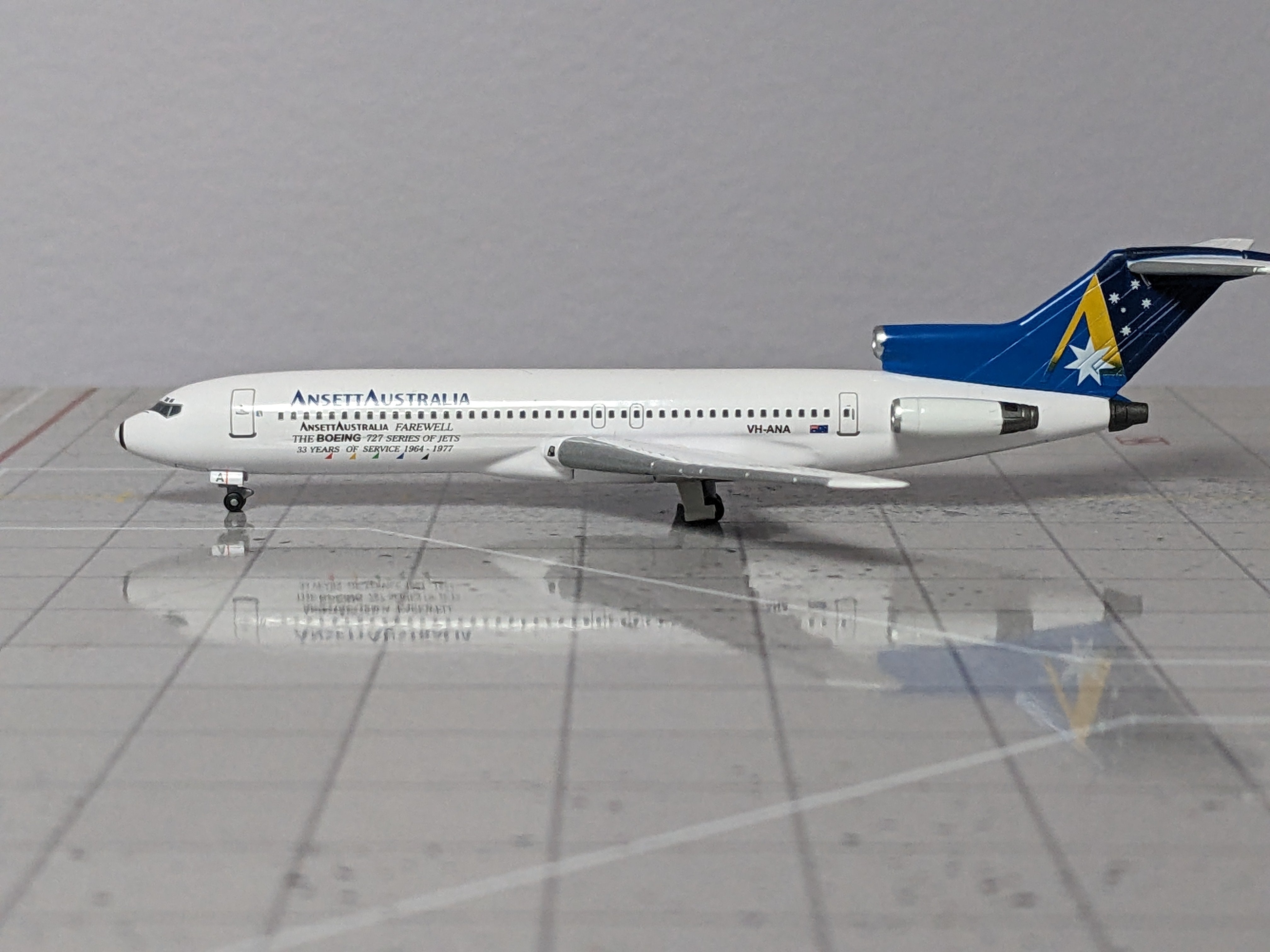 1:400 DRAGON ANSETT AUSTRALIA B727-200 VH-ANA