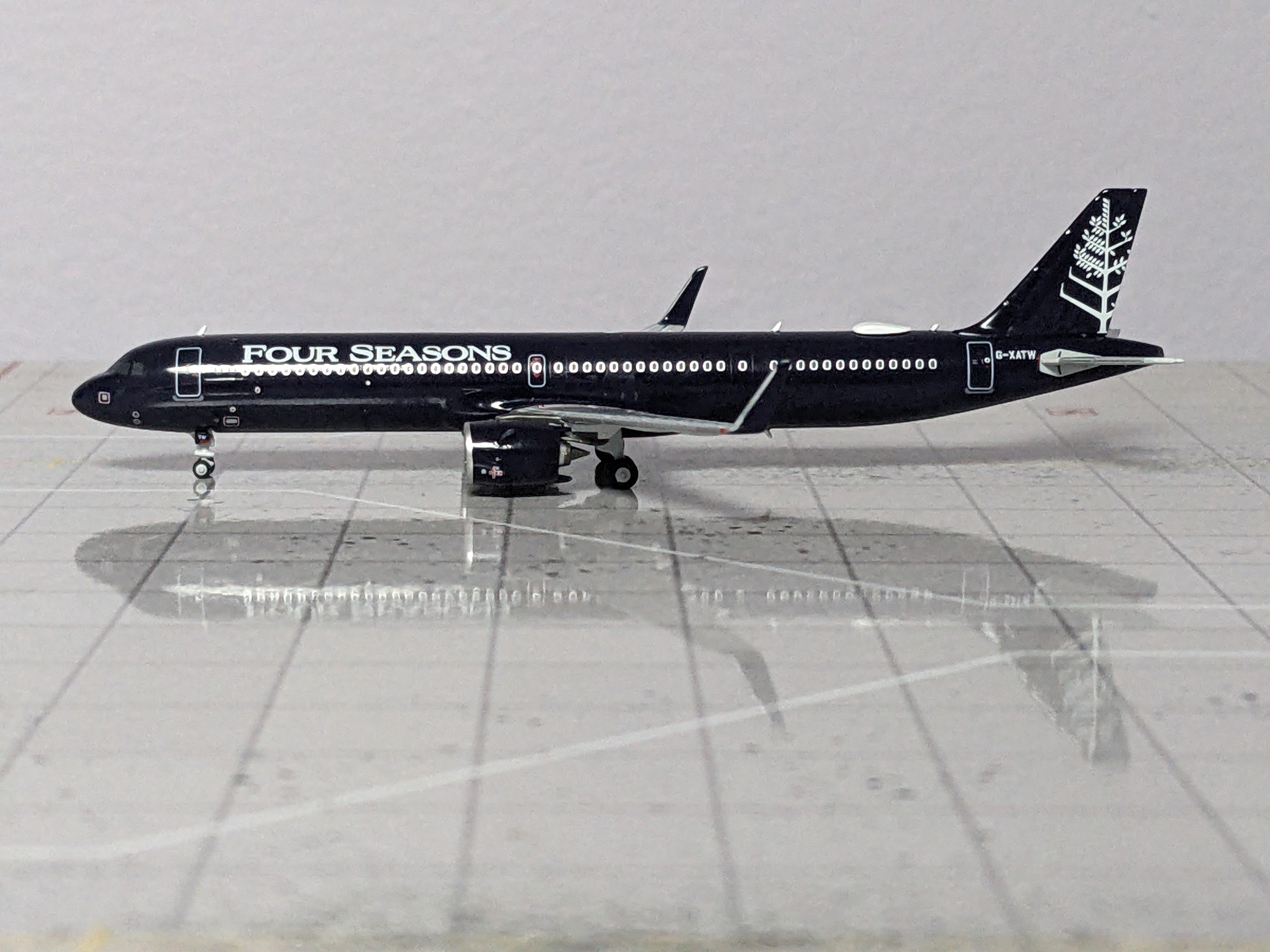 1:400 NG FOUR SEASONS A321 G-XATW