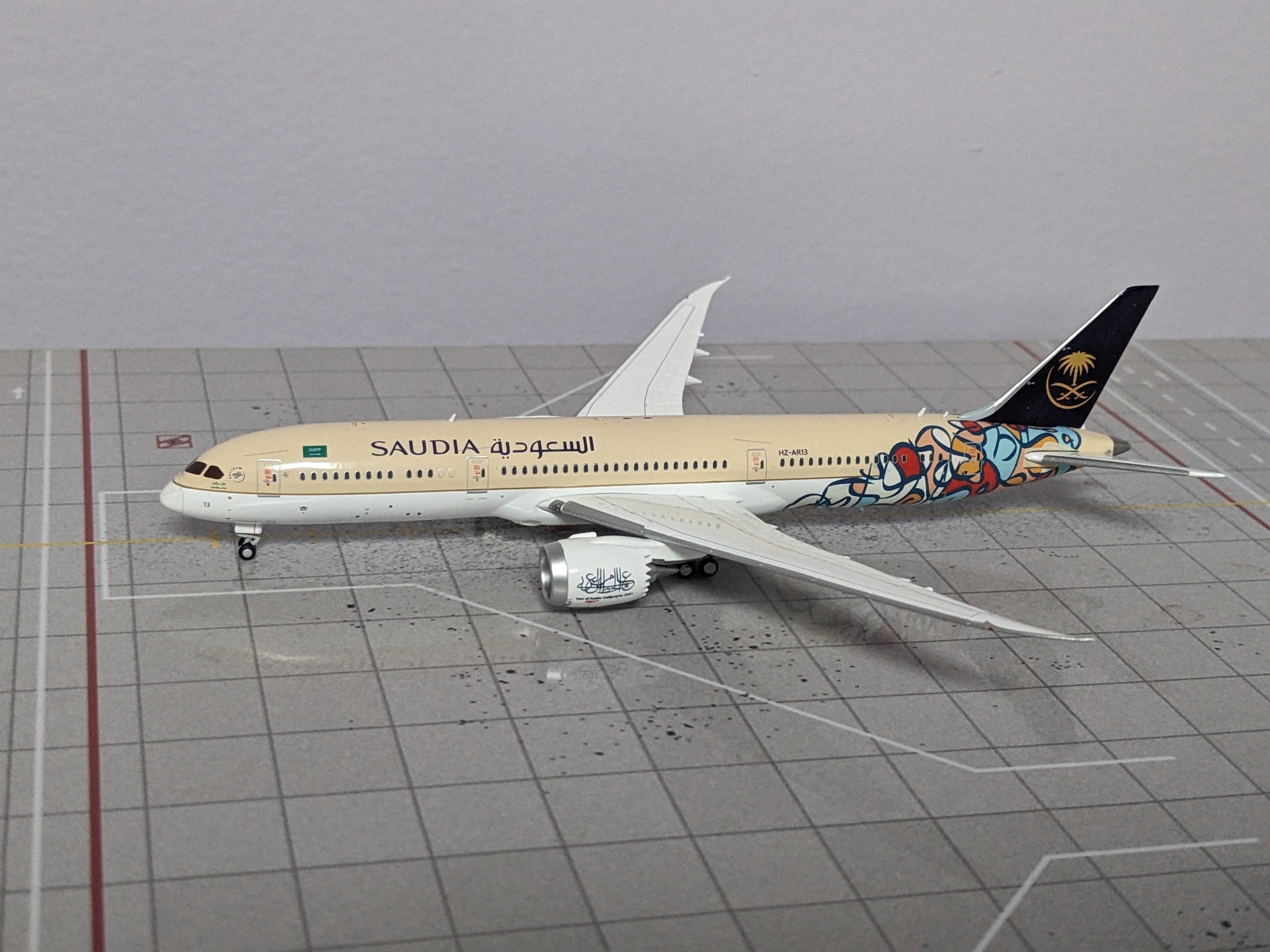 1:400 JC SAUDIA B787-9 HZ-AR13
