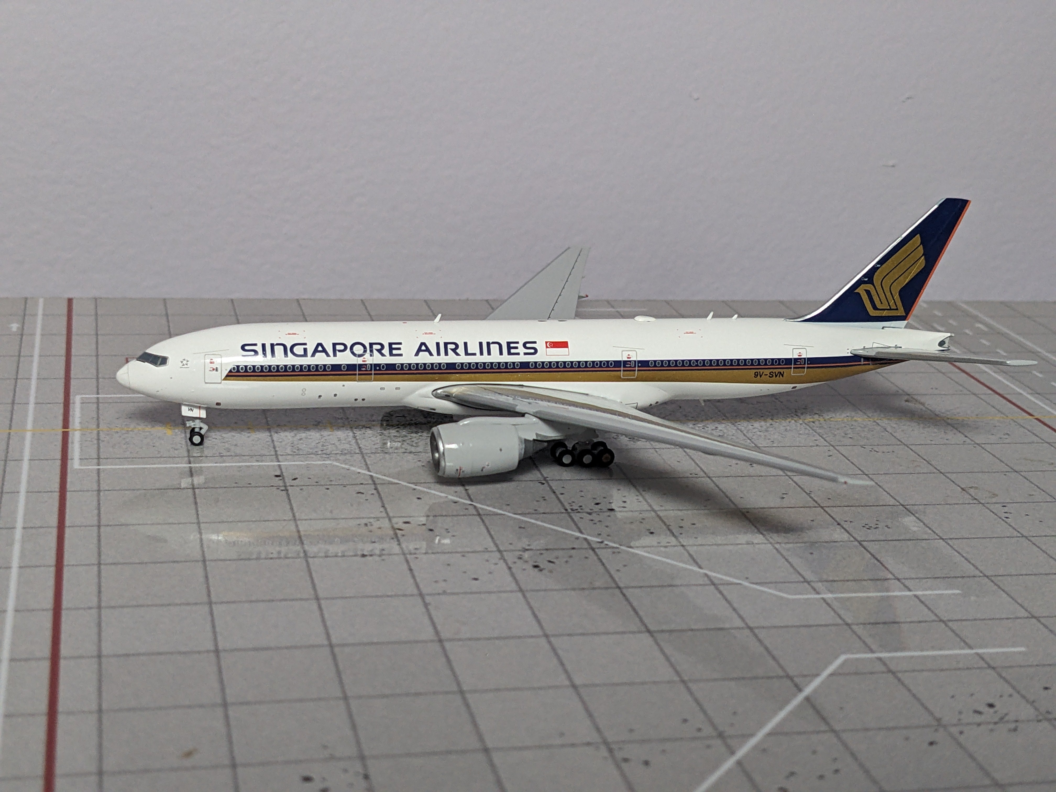 1:400 JC SINGAPORE B777-200 9V-SVN