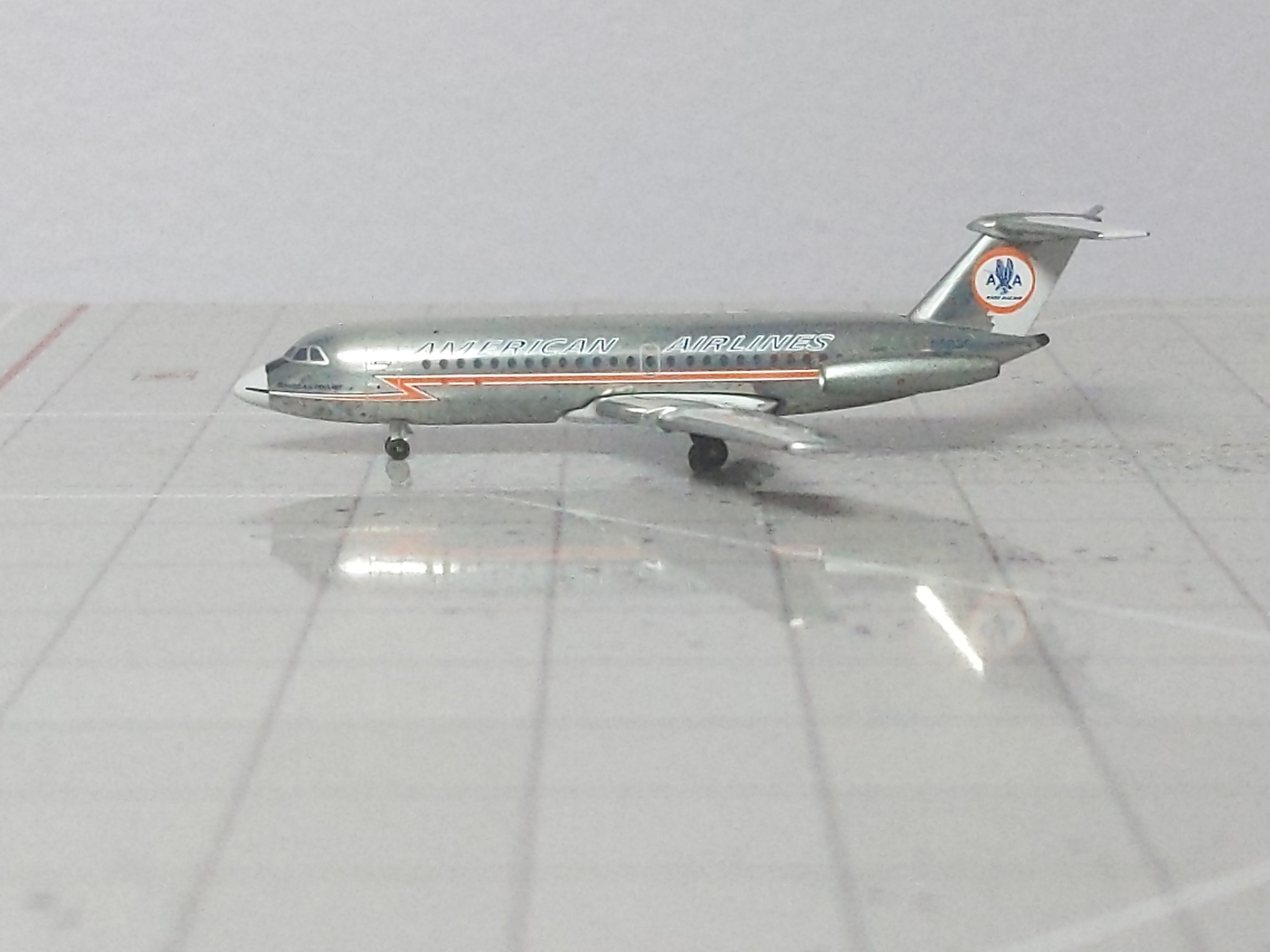 1:400 AEROCLASSICS AMERICAN BAC-111 N5035