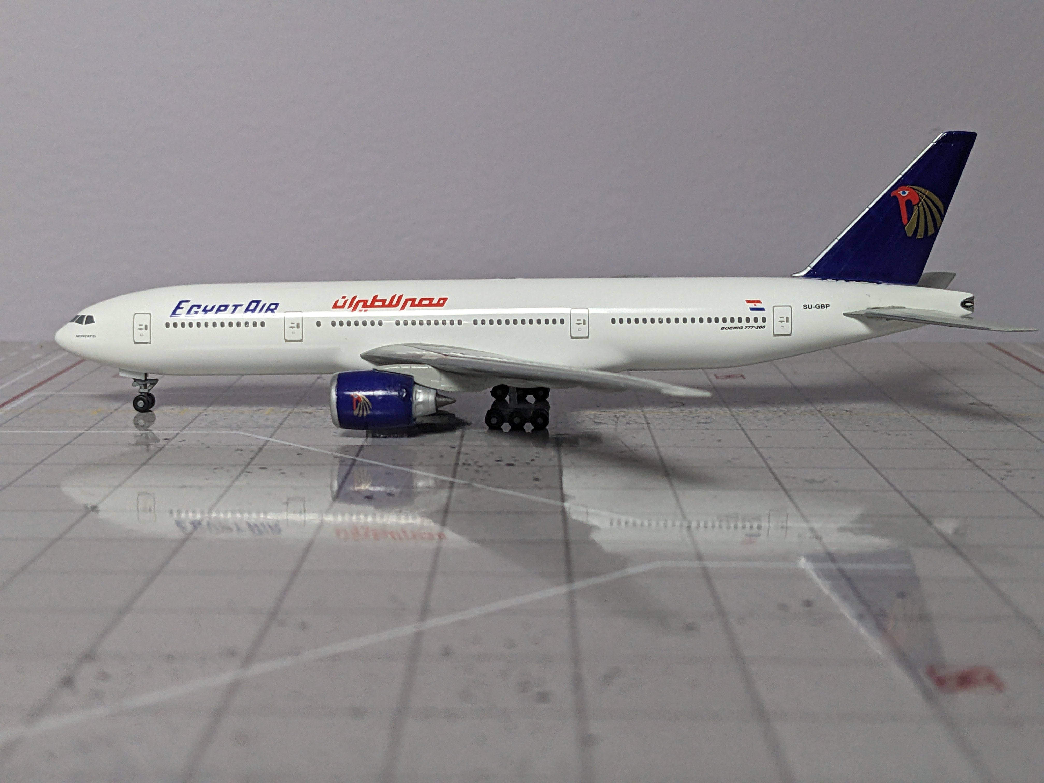 1:400 DRAGON EGYPT AIR B777-200 SU-GBP