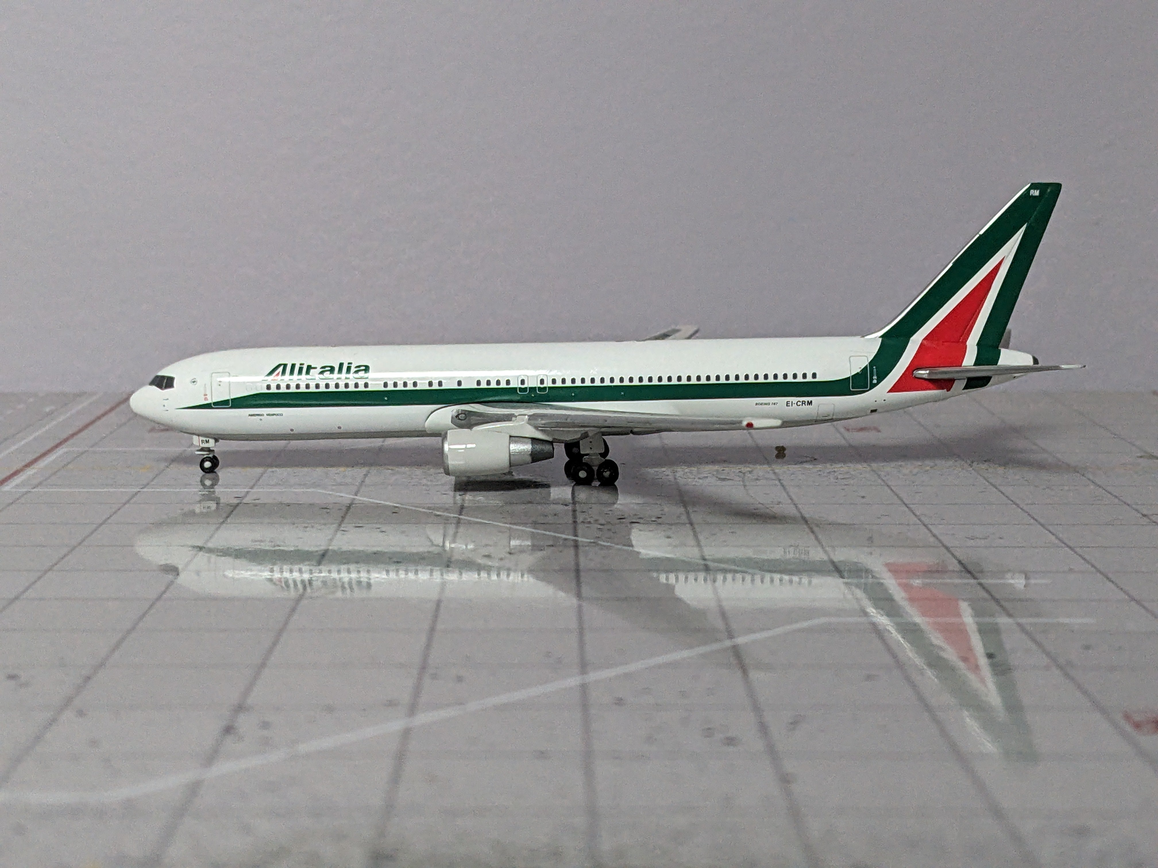 1:400 GEMINI ALITALIA B767-300 EI-CRM