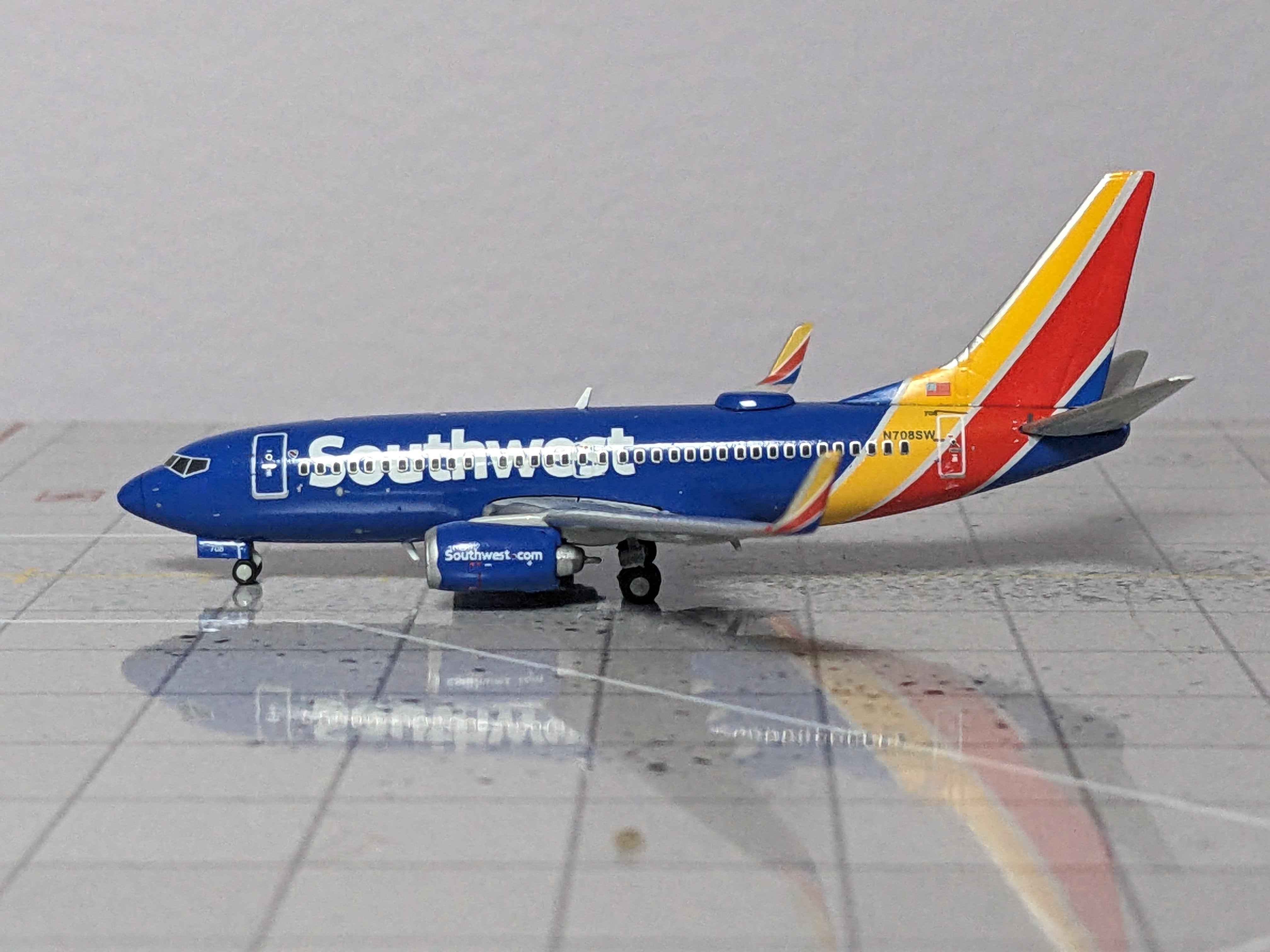 1:400 GEMINI SOUTHWEST B737-700 N708SW