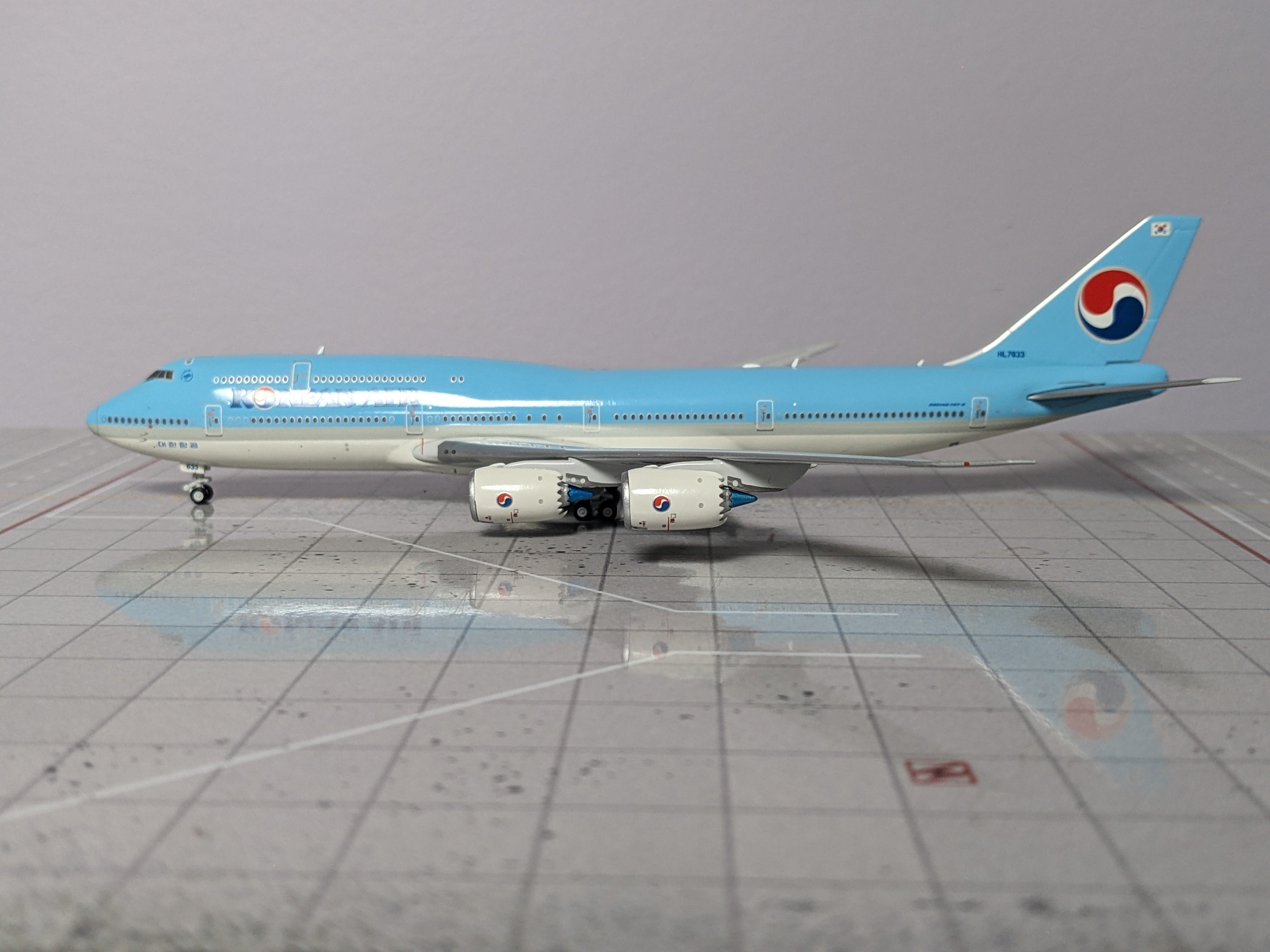HX MODEL 1:400 KOREAN AIR B747-8I HL7633