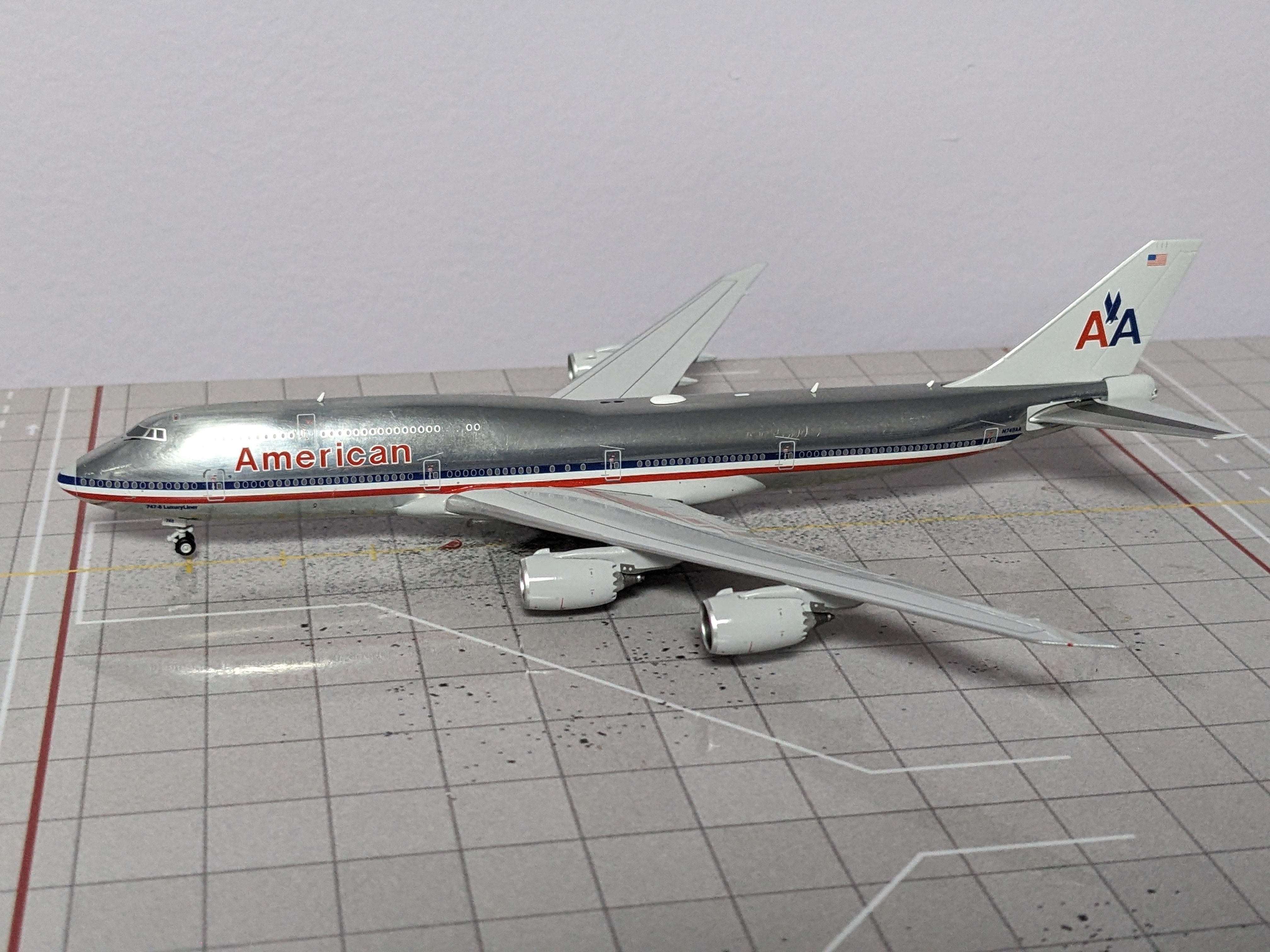 1:400 JC AMERICAN B747-8 N748AA