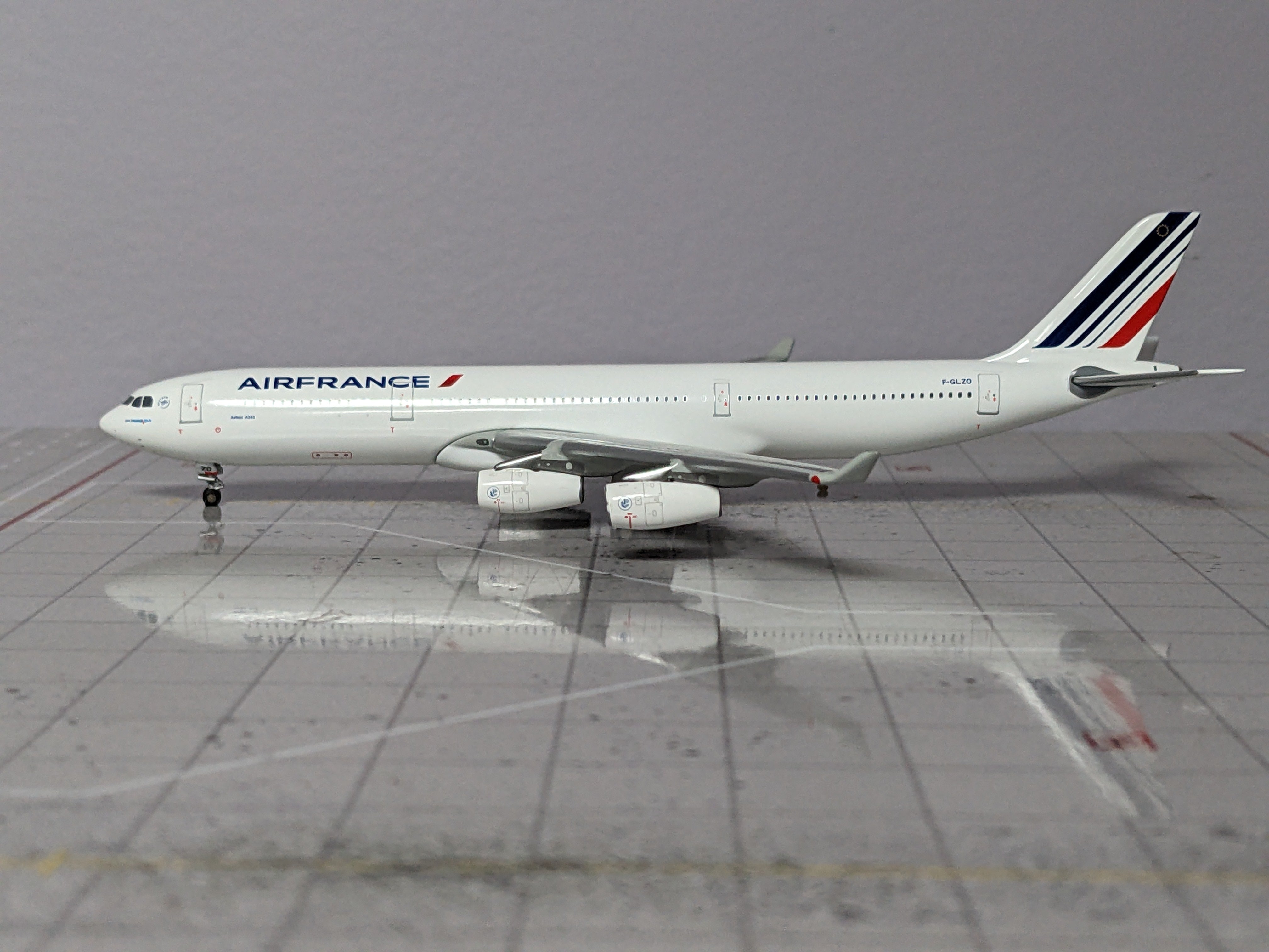 1:400 GEMINI AIR FRANCE A340-300 F-GLZO