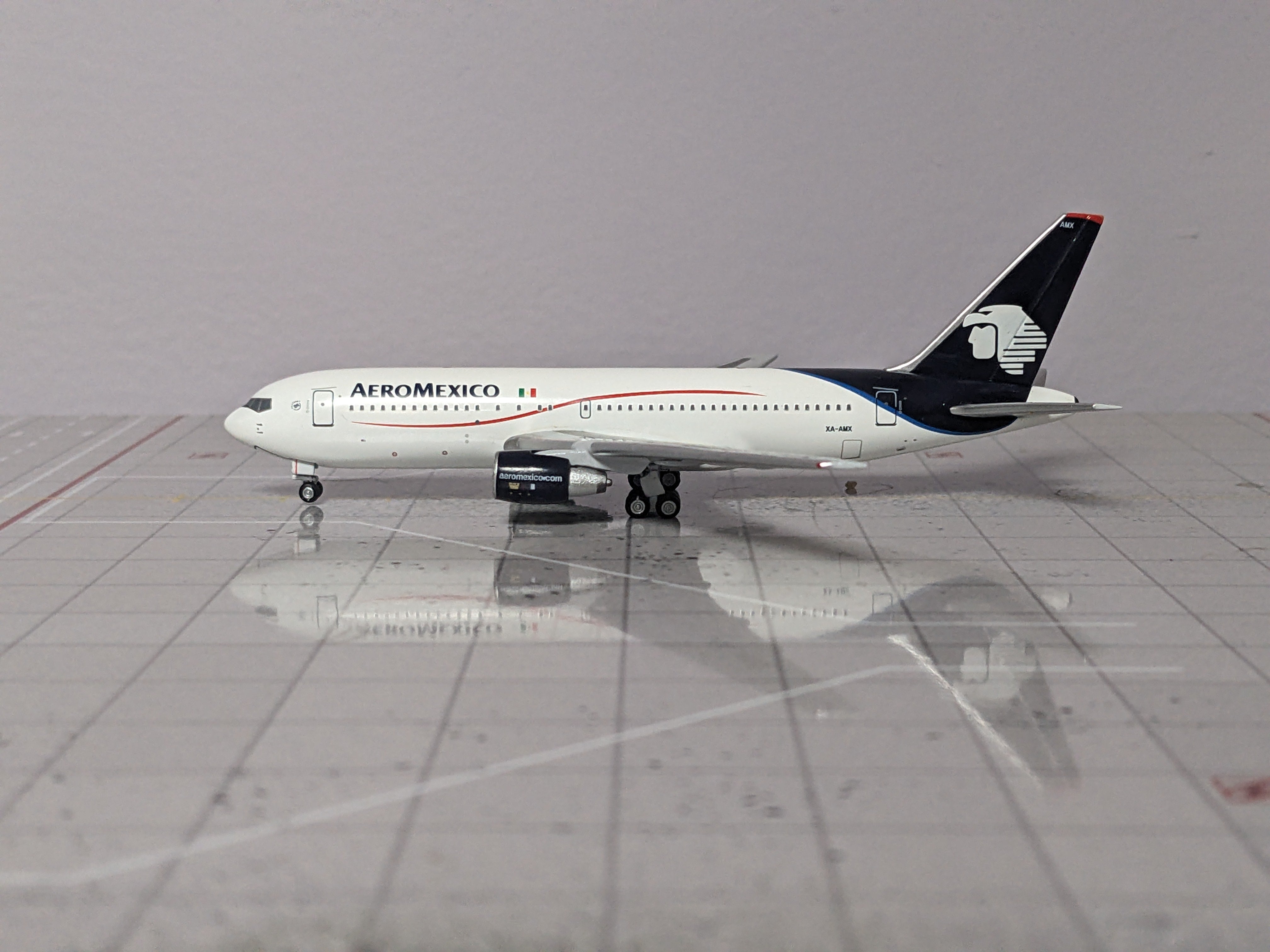 1:400 AEROCLASSICS AEROMEXICO B767-200 XA-AMX