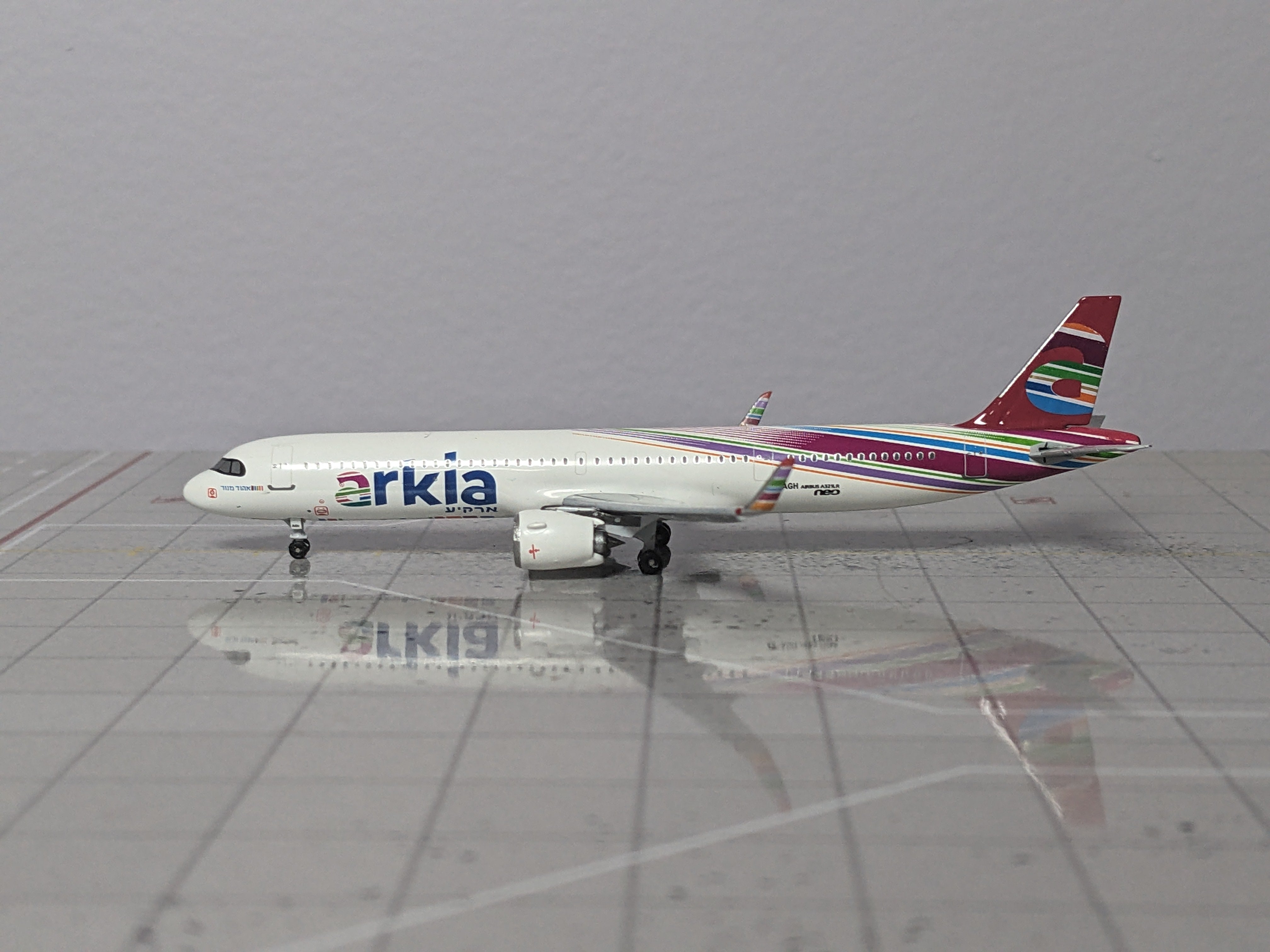 1:400 AEROCLASSICS ARKIA A321 4X-AGH