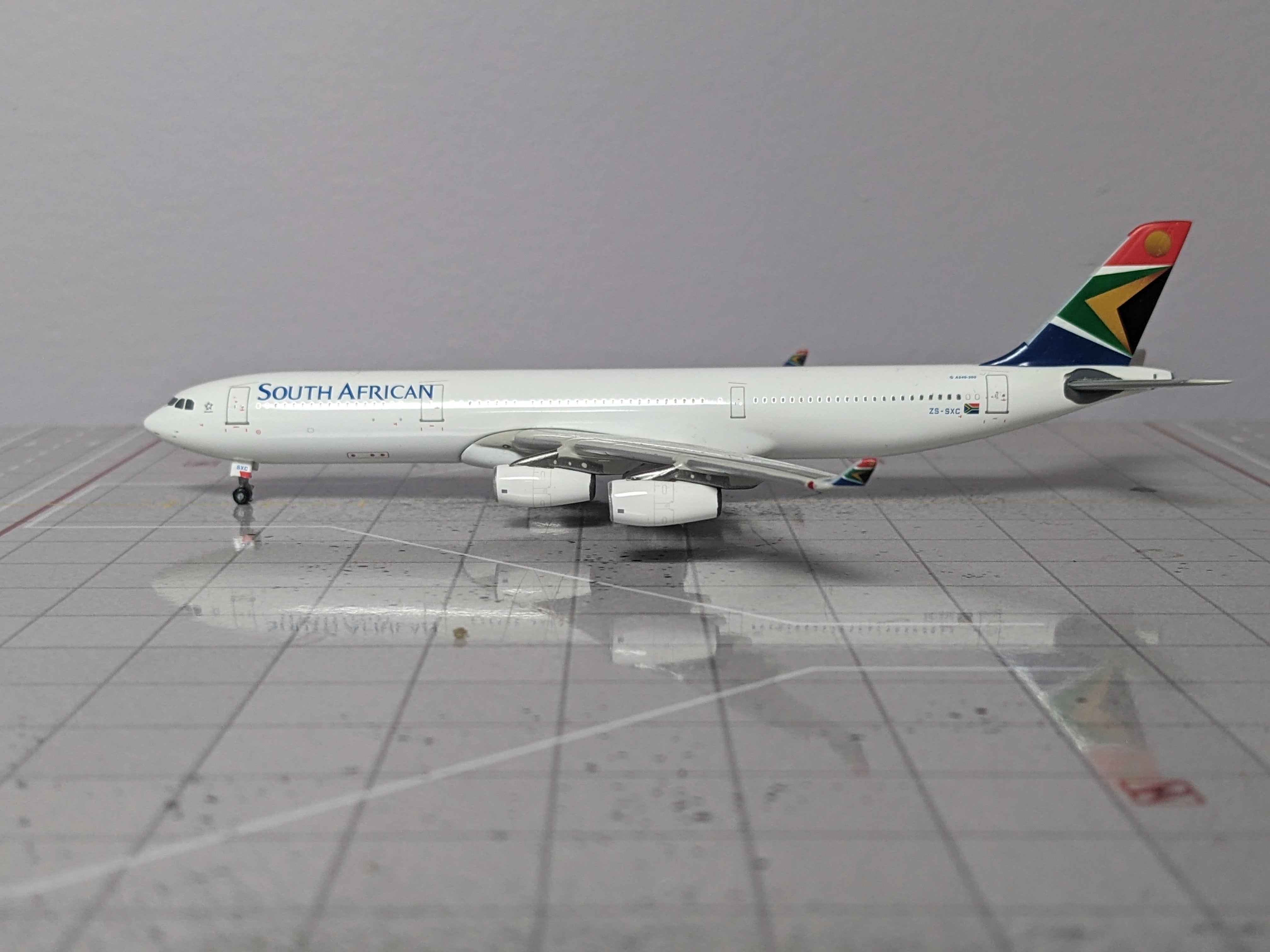 1:400 GEMINI SOUTH AFRICAN A350-900 ZS-SXC