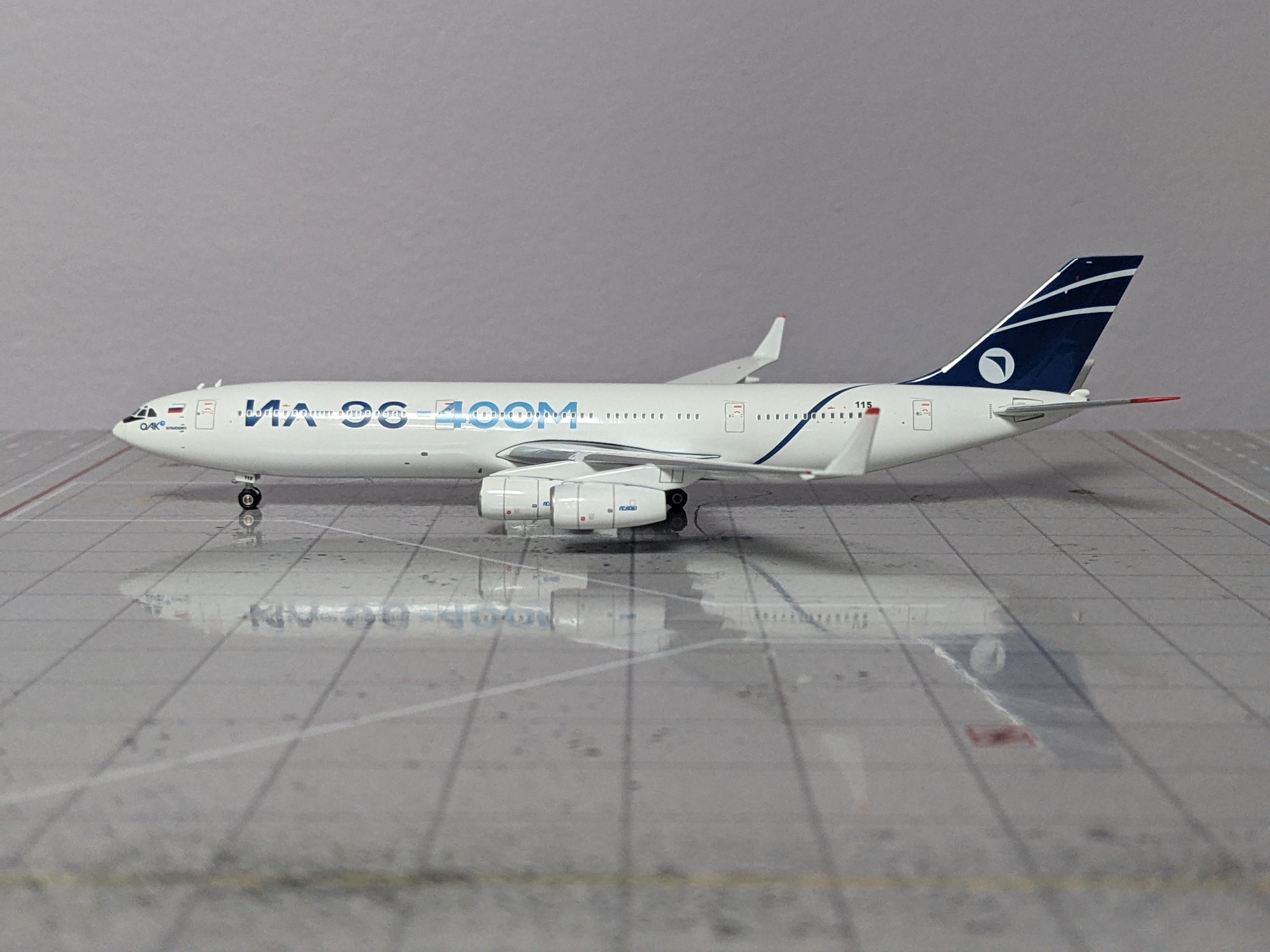 1:400 PHOENIX HOUSE IL-96-400