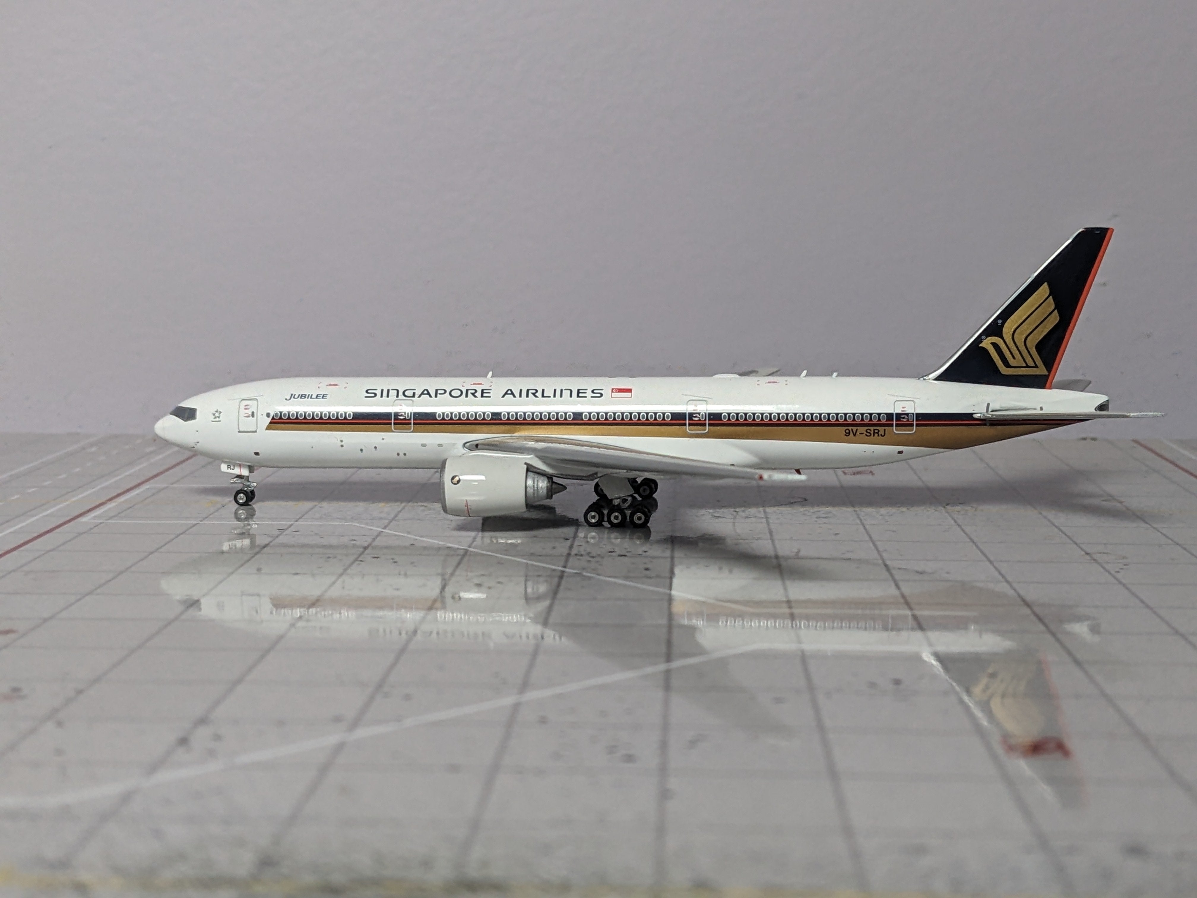 1:400 PHOENIX SINGAPORE B777-200 9V-SRJ