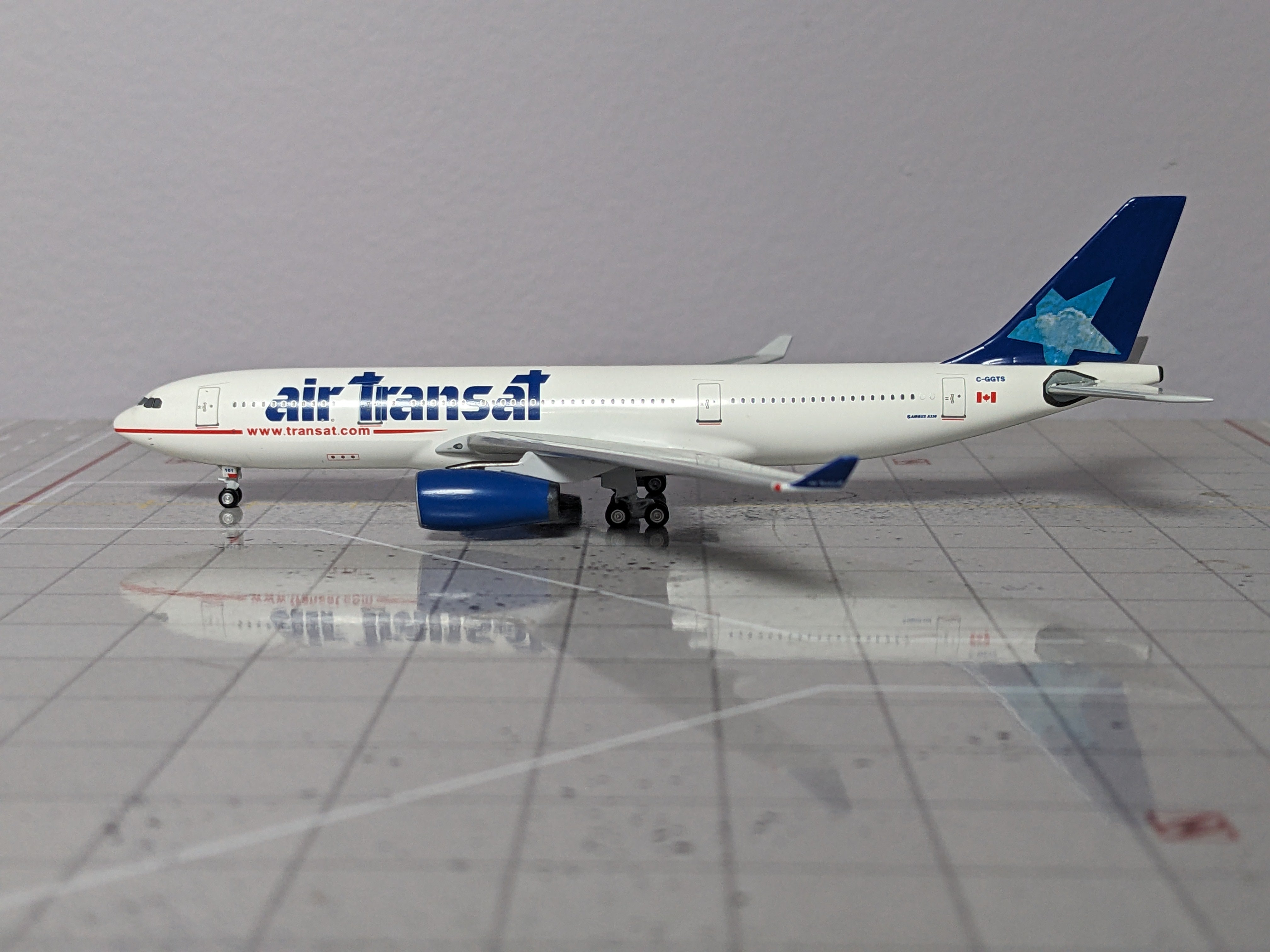 1:400 AEROCLASSICS AIR TRANSAT A330-200 C-GGTS