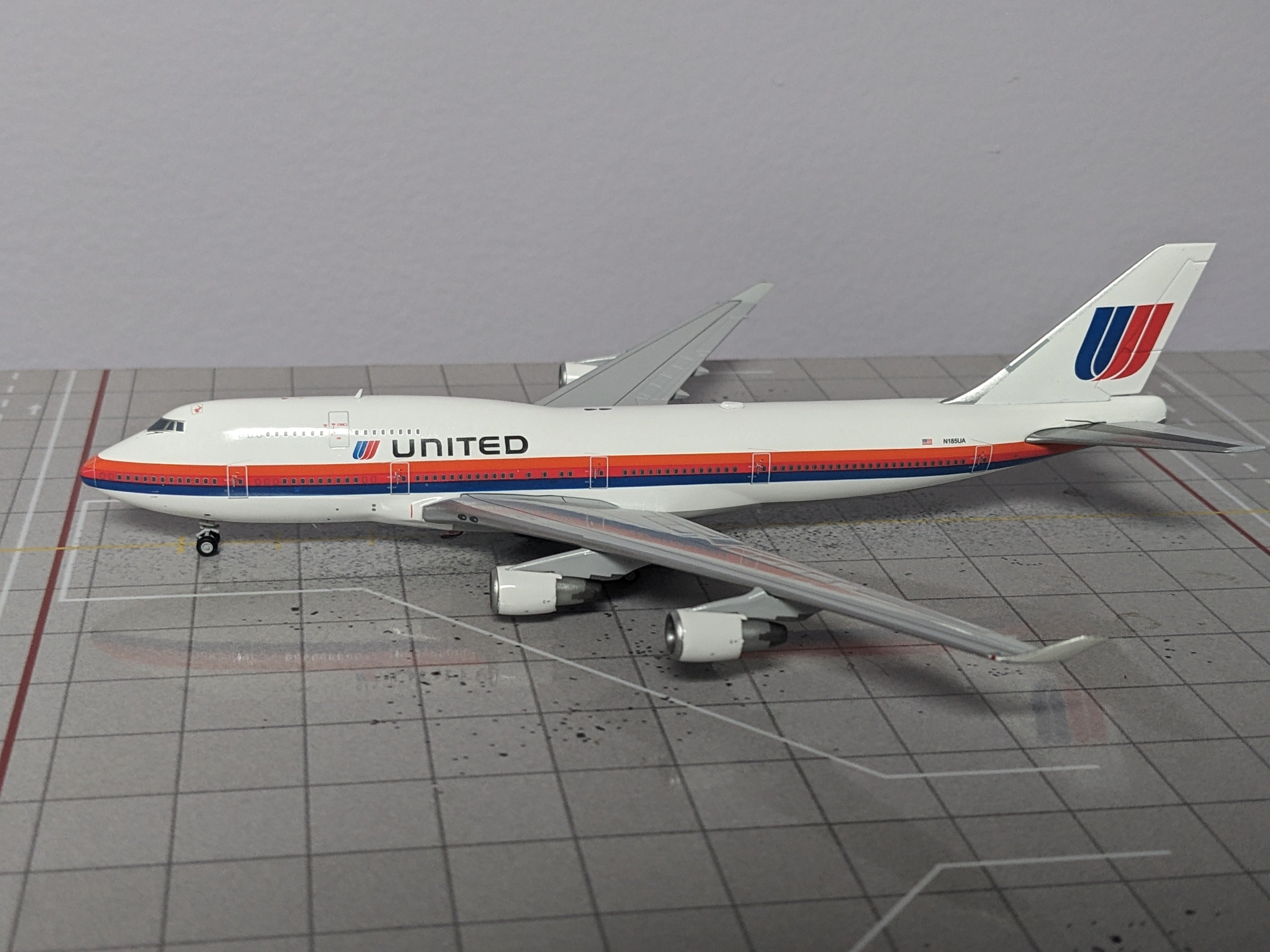1:400 JC UNITED B747-400 N185UA