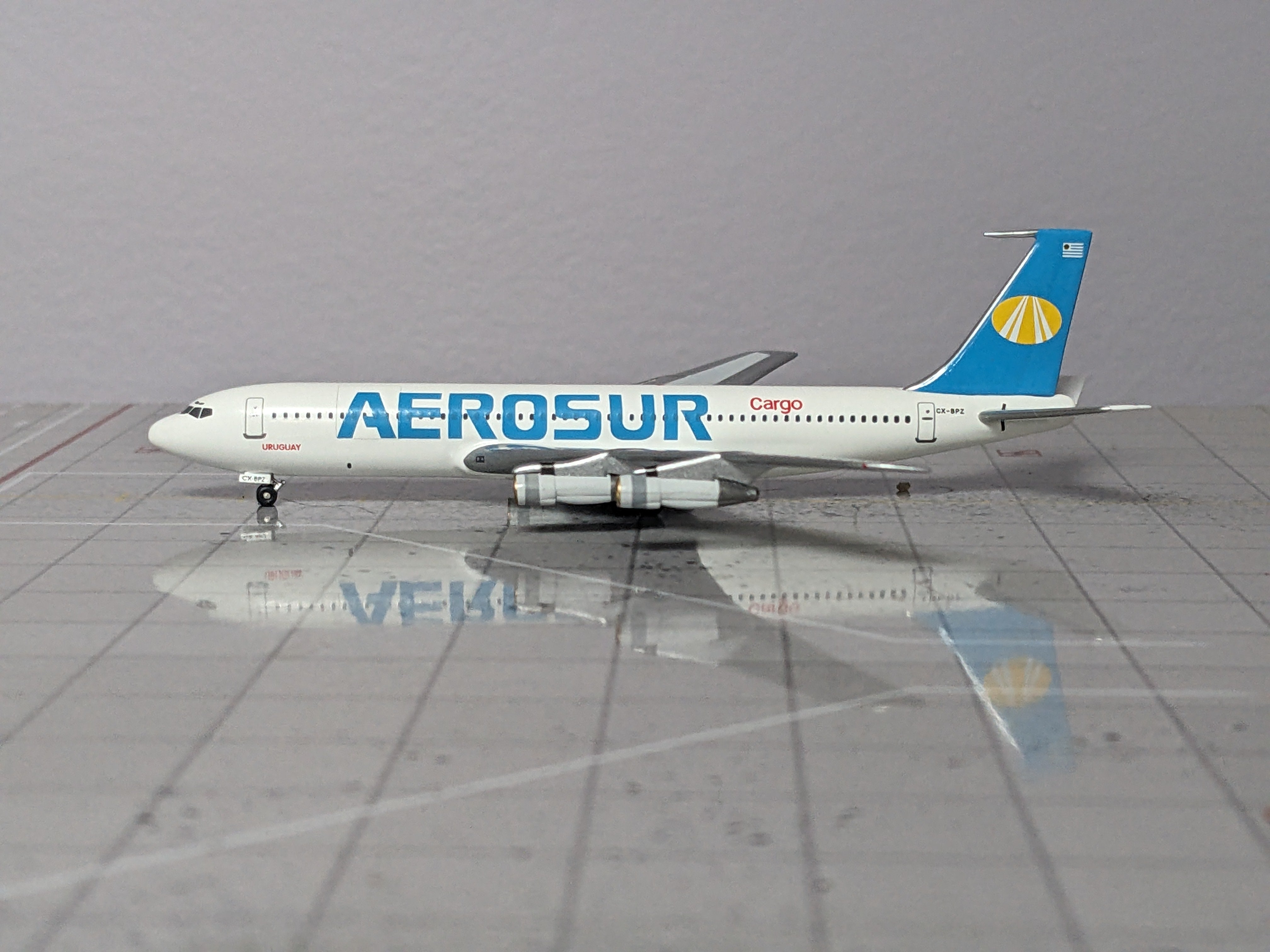 1:400 AEROCLASSICS AEROSUR CARGO B707 CX-SPZ