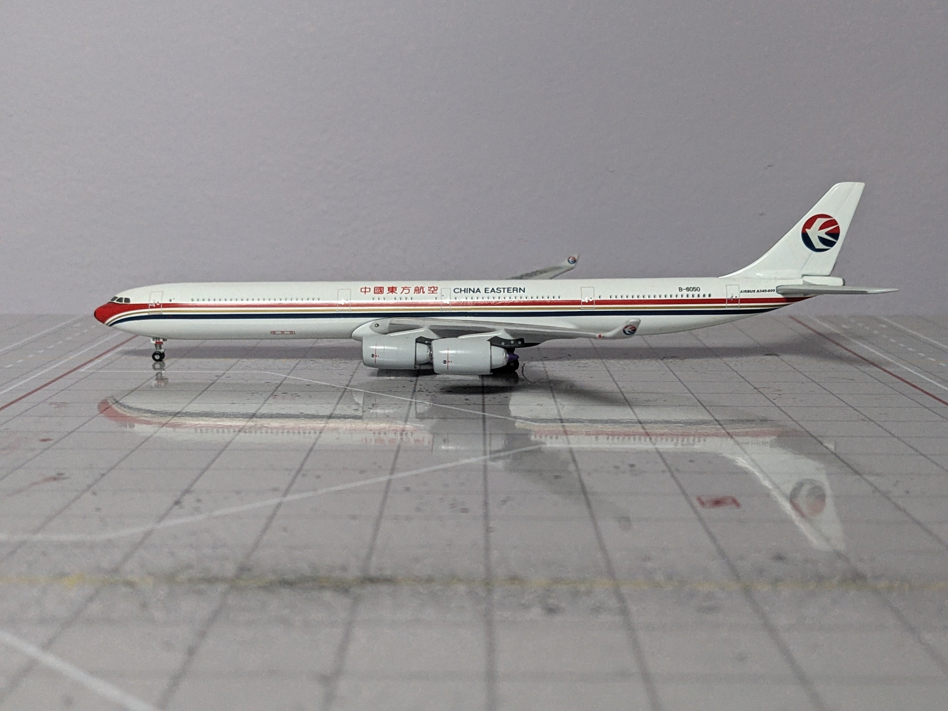 1:400 GEMINI JETS CHINA EASTERN A340-600 B-6050