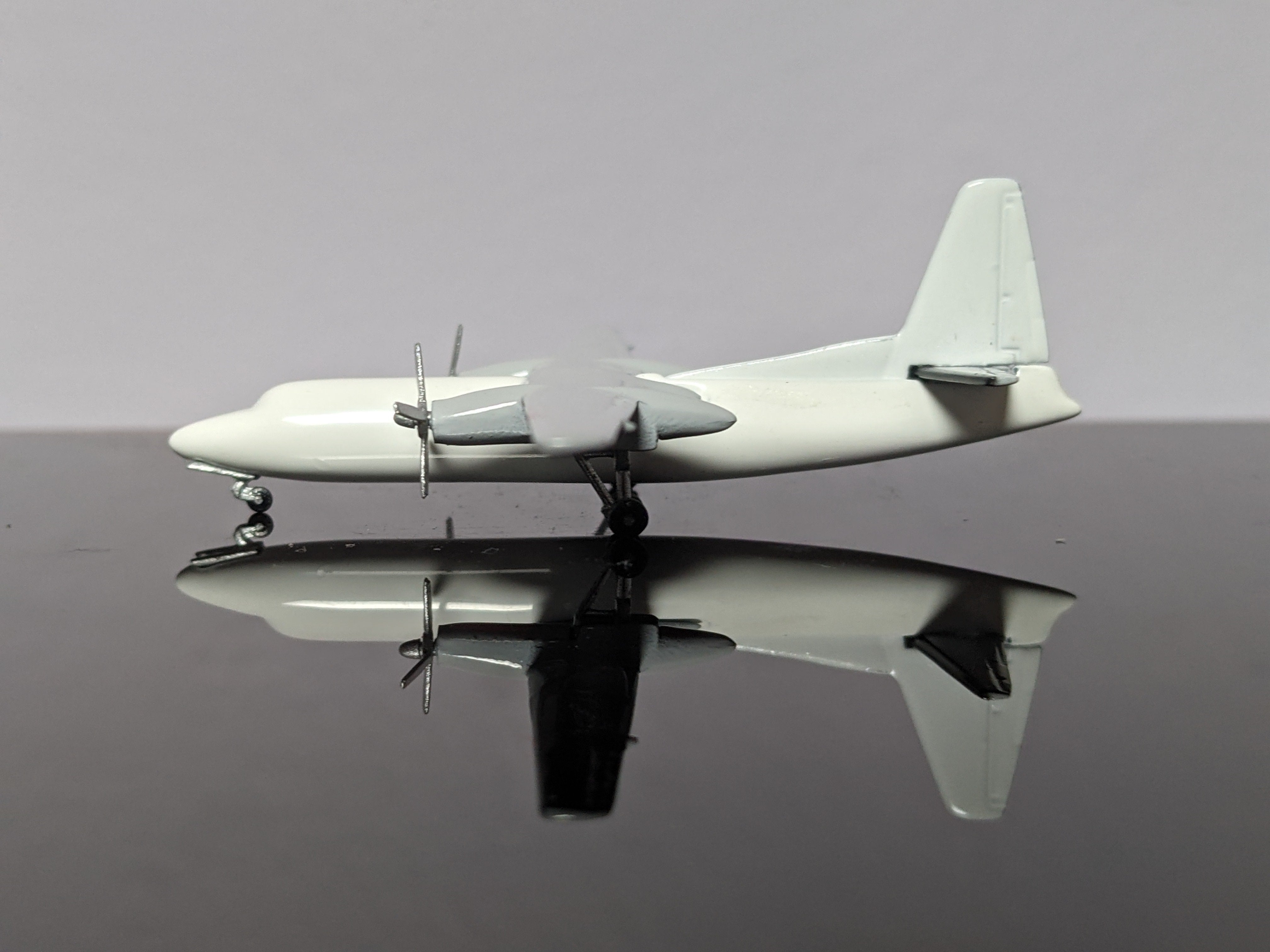 1:400 AEROCLASSICS BLANK FOKKER 27