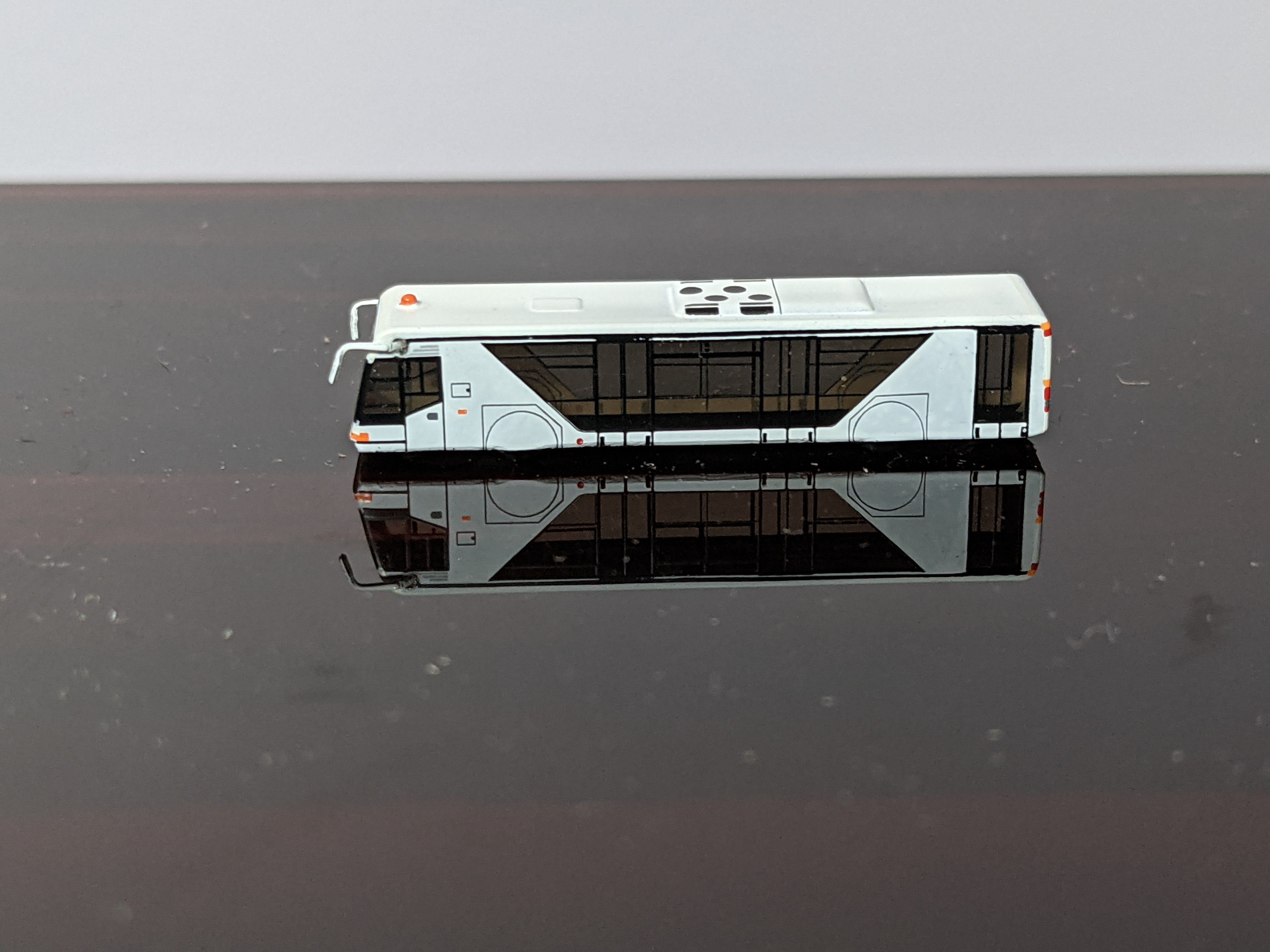 1:400 FANTASYWINGS NEOPLAN AIRPORT BUS