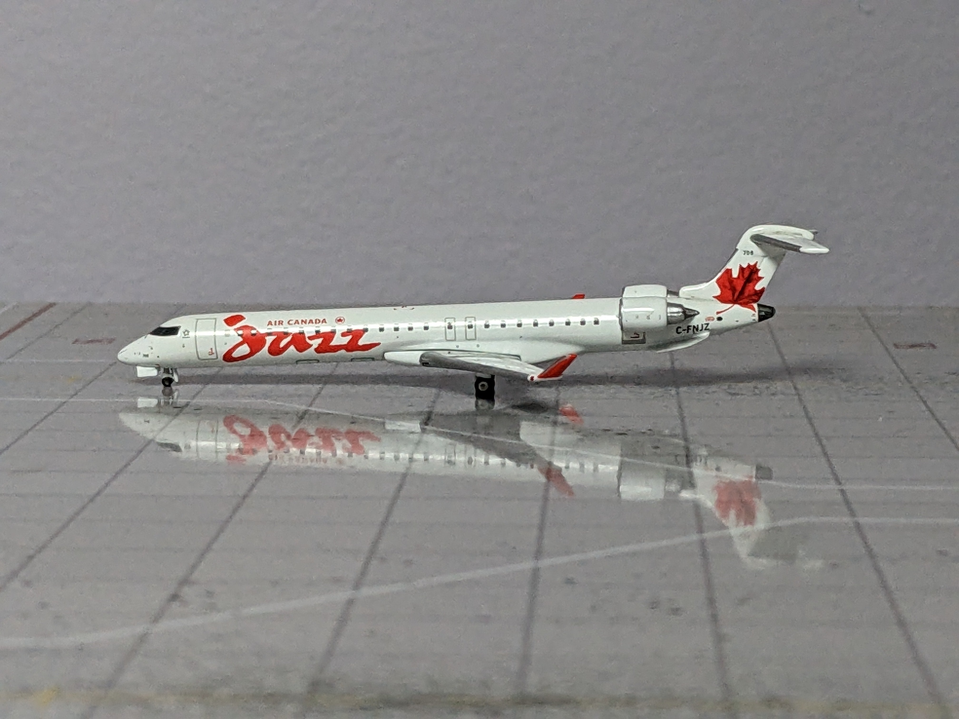 1:400 GEMINI AIR CANADA JAZZ CRJ700 C-FNJZ
