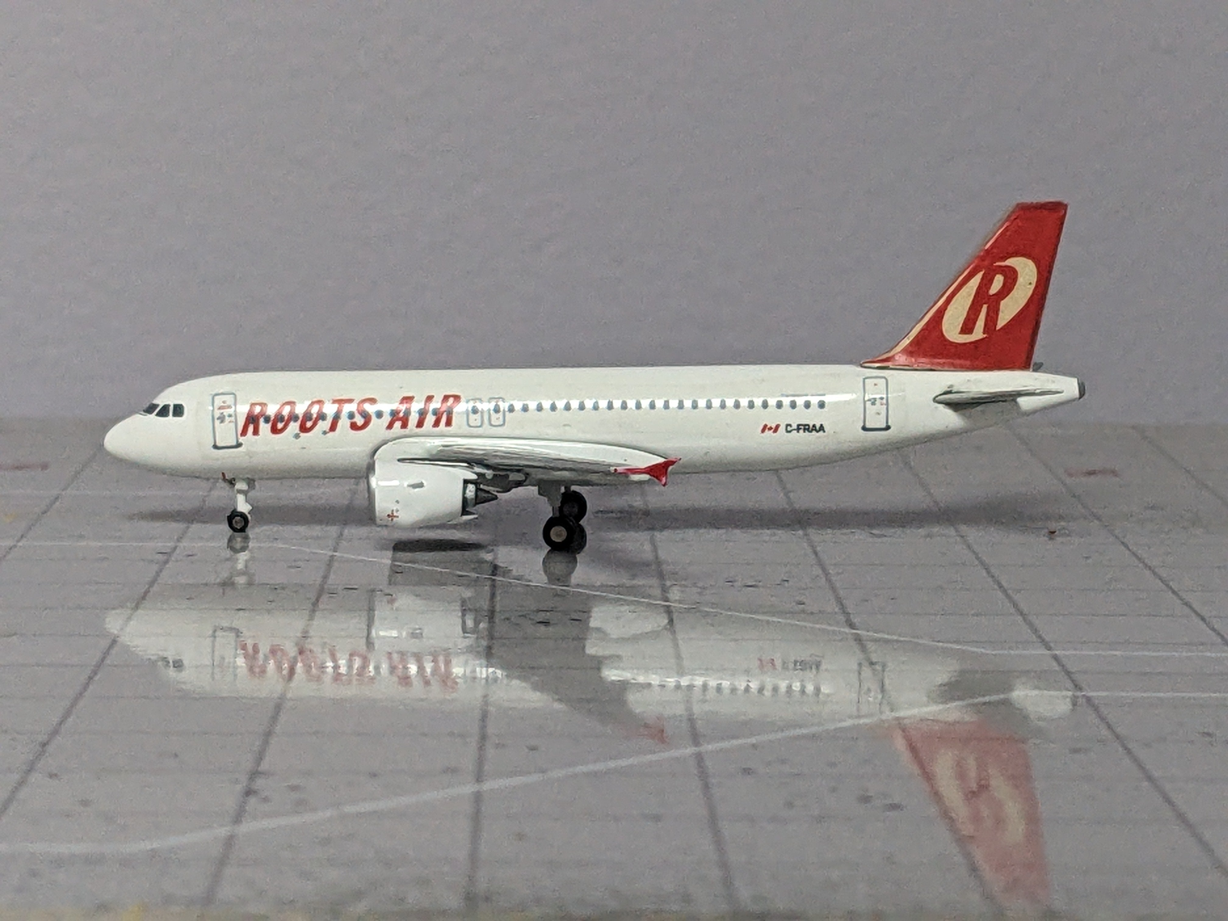 1:400 JC CUSTOM ROOTS AIR A320 C-FRAA