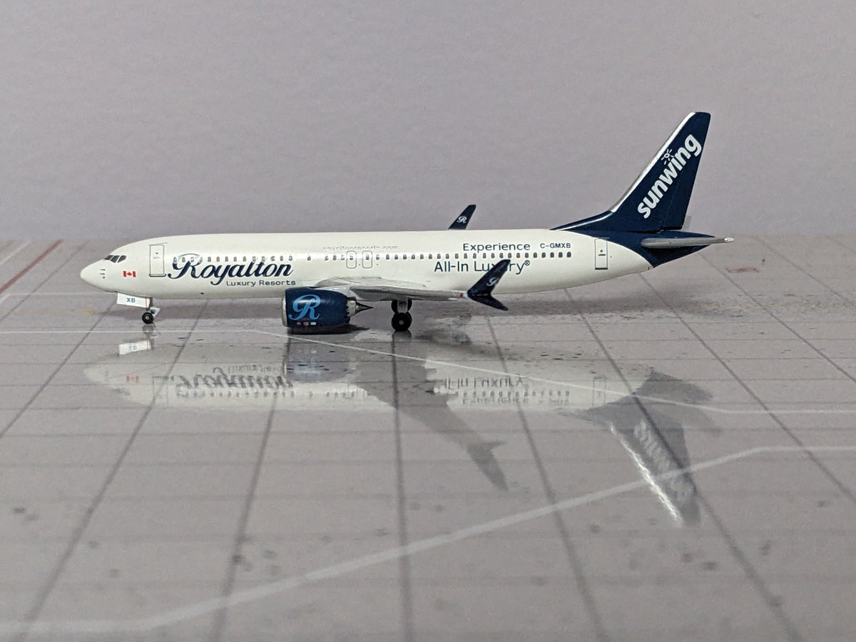 1:400 AEROCLASSICS SUNWING B737 MAX 8 C-GMXB