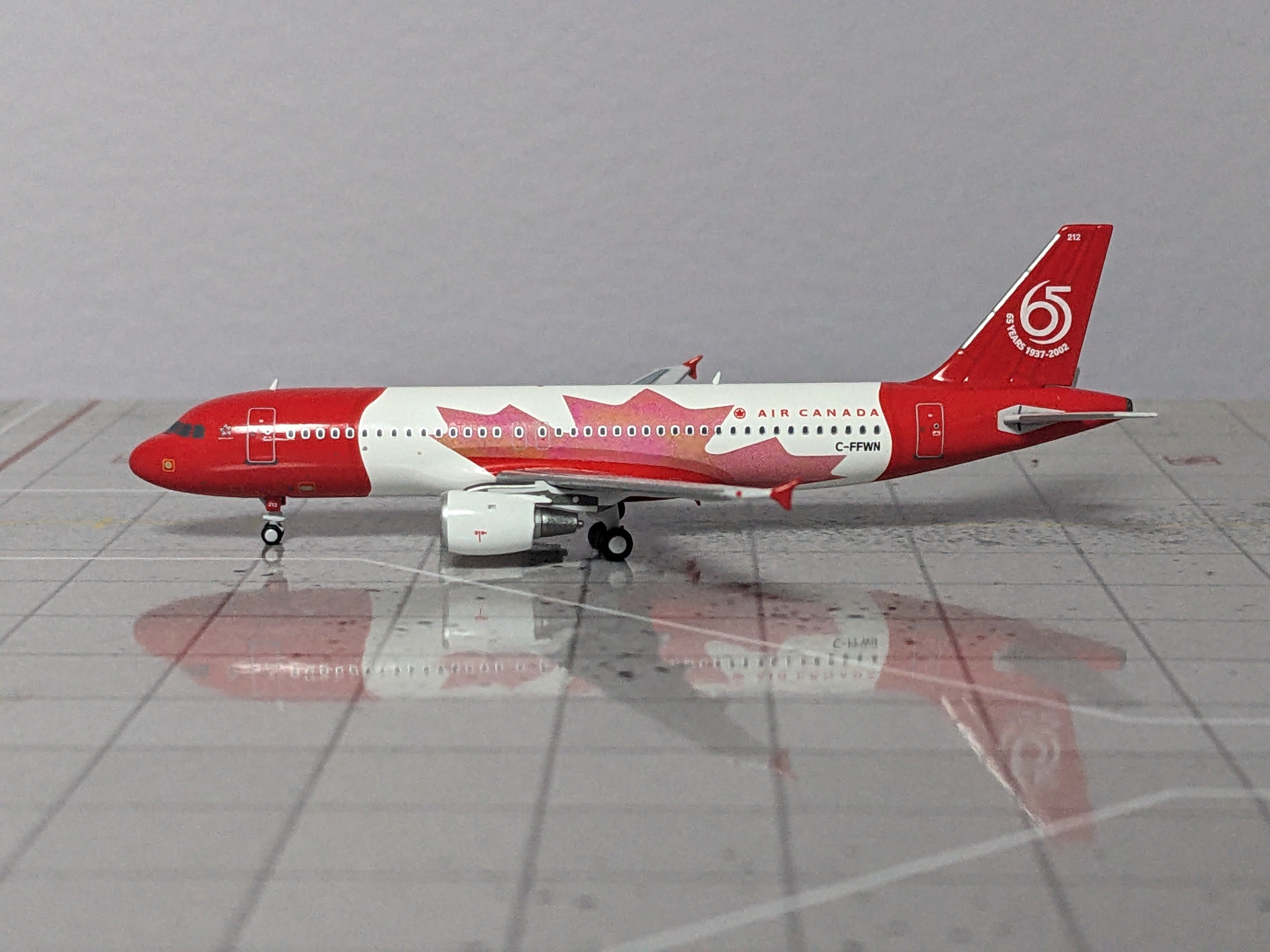 1:400 PANDA AIR CANADA A320 C-FFWN "65th"