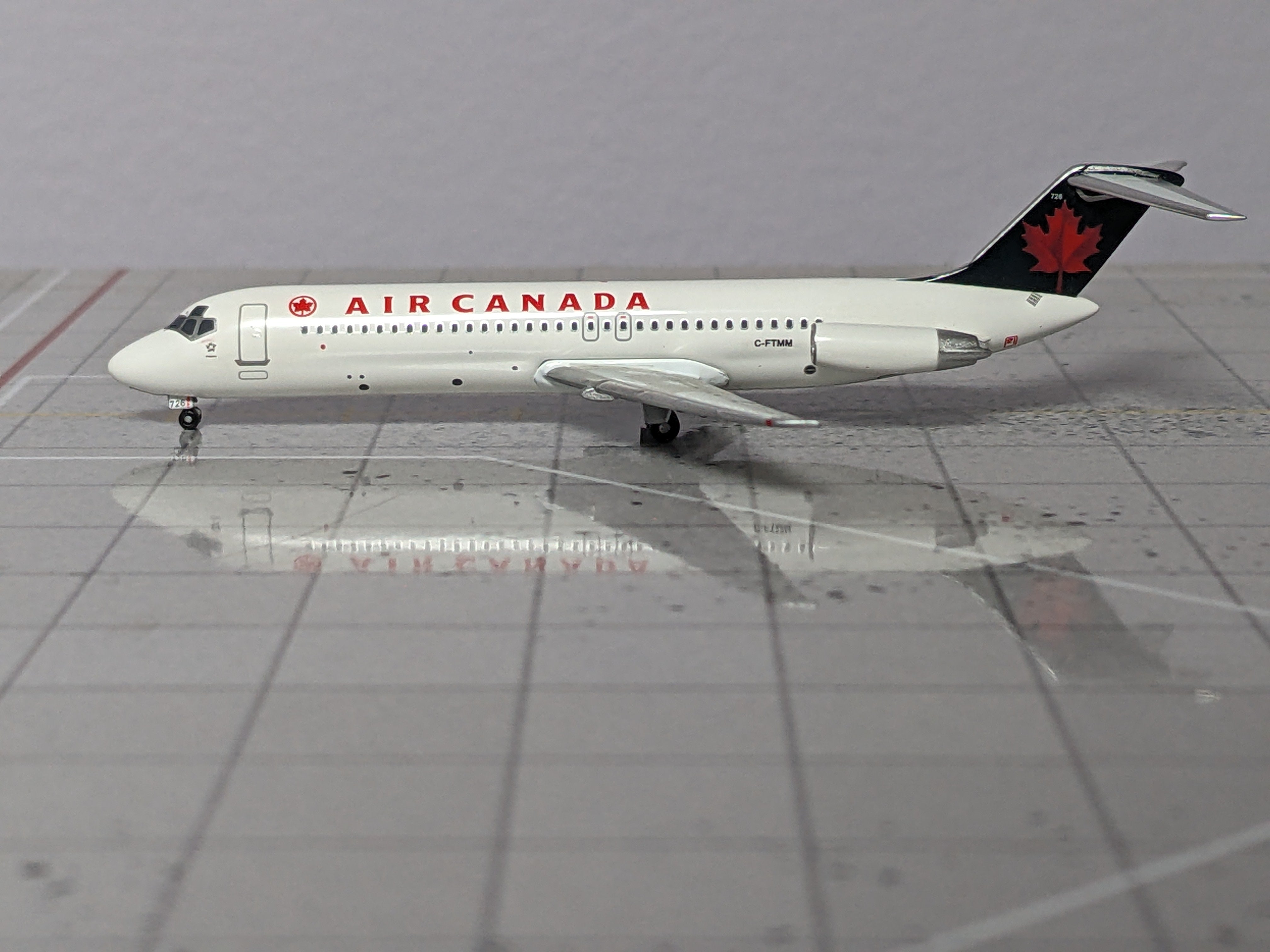 1:400 AEROCLASSICS AIR CANADA DC-9-32 C-FTMM