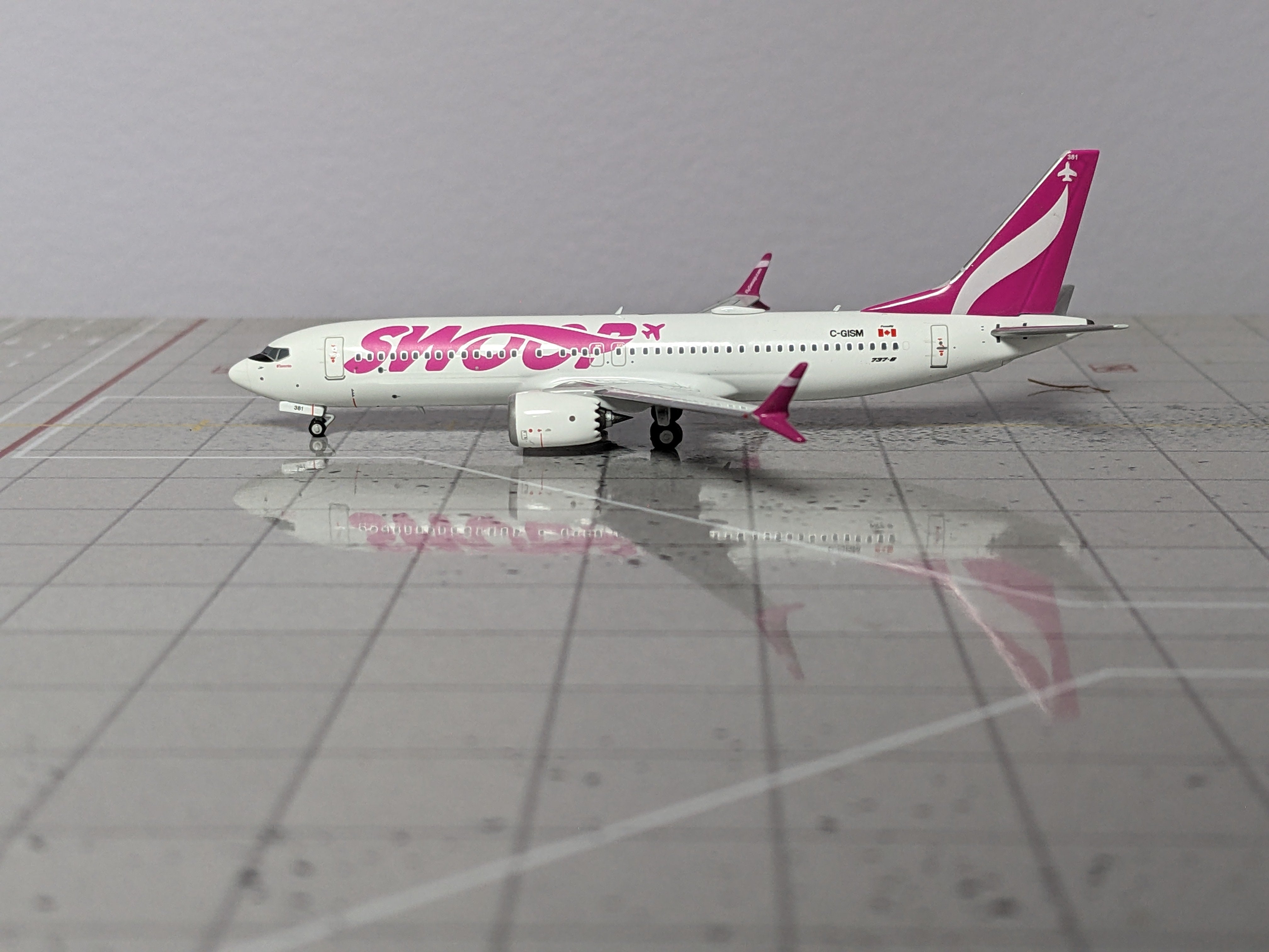 1:400 NG SWOOP B737 MAX 8 C-GISM