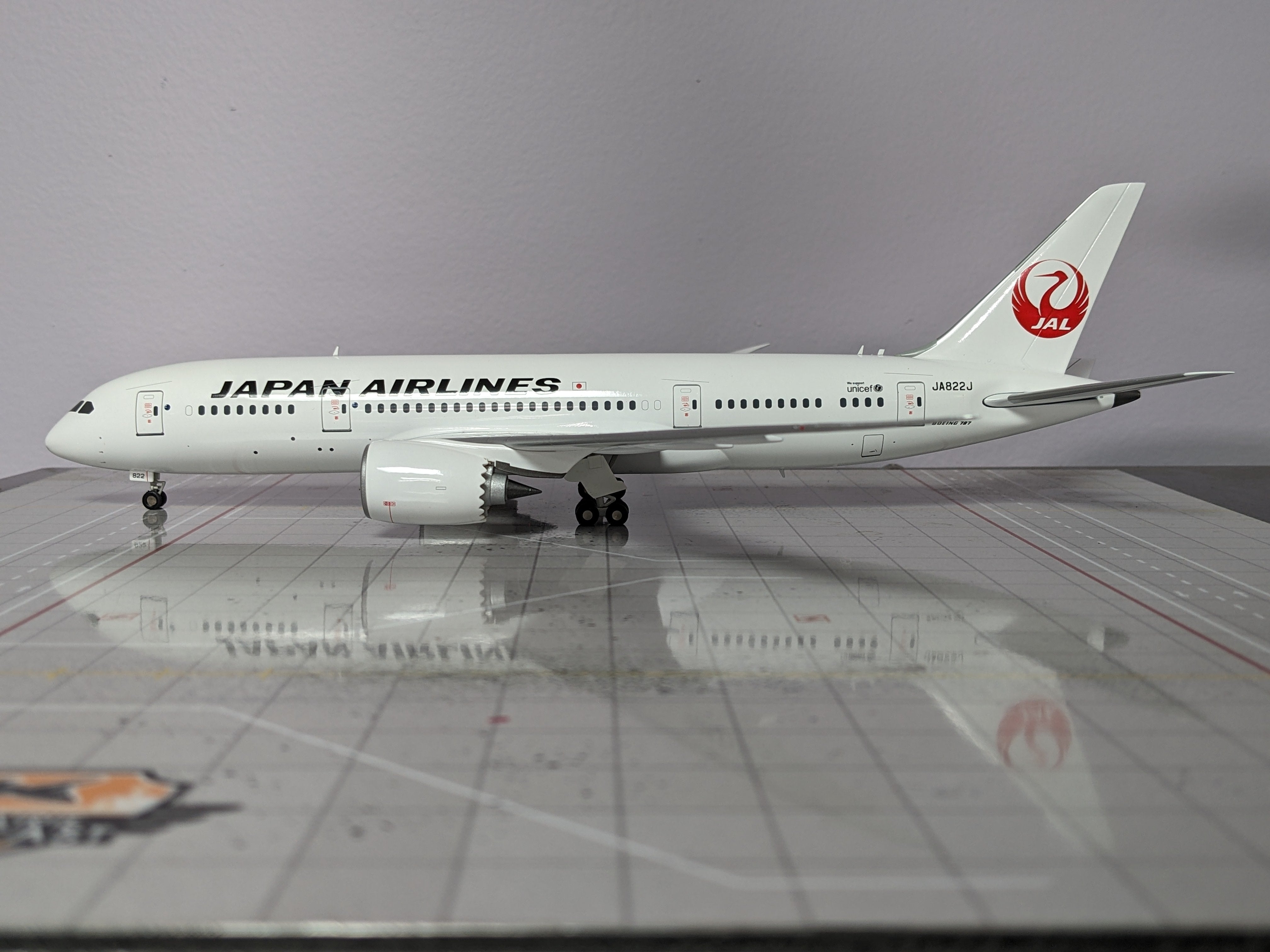1:200 PHOENIX JAL B787-7 JA822J
