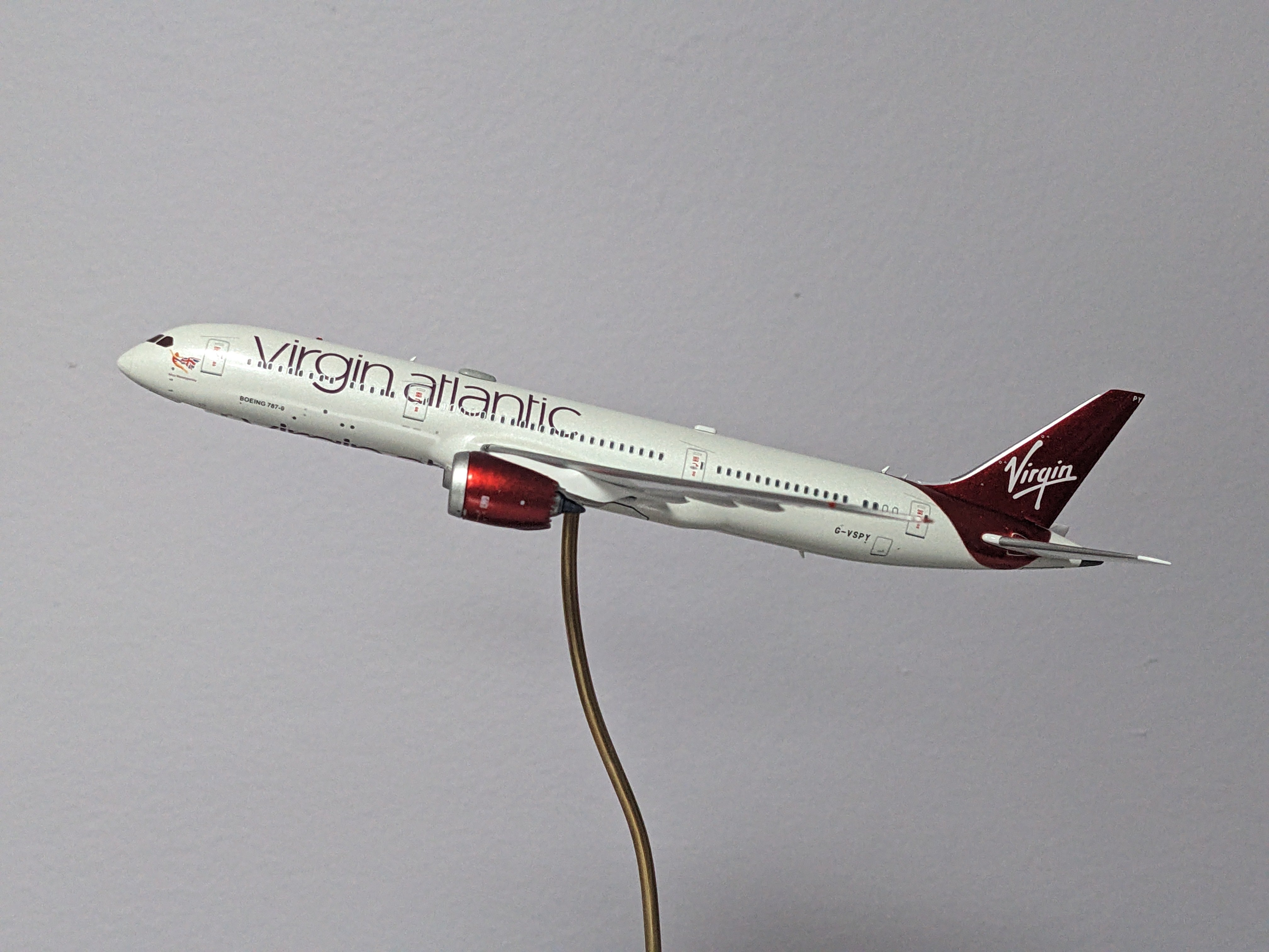 1:400 AV400 VIRGIN ATLANTIC B787-9 G-VSPY