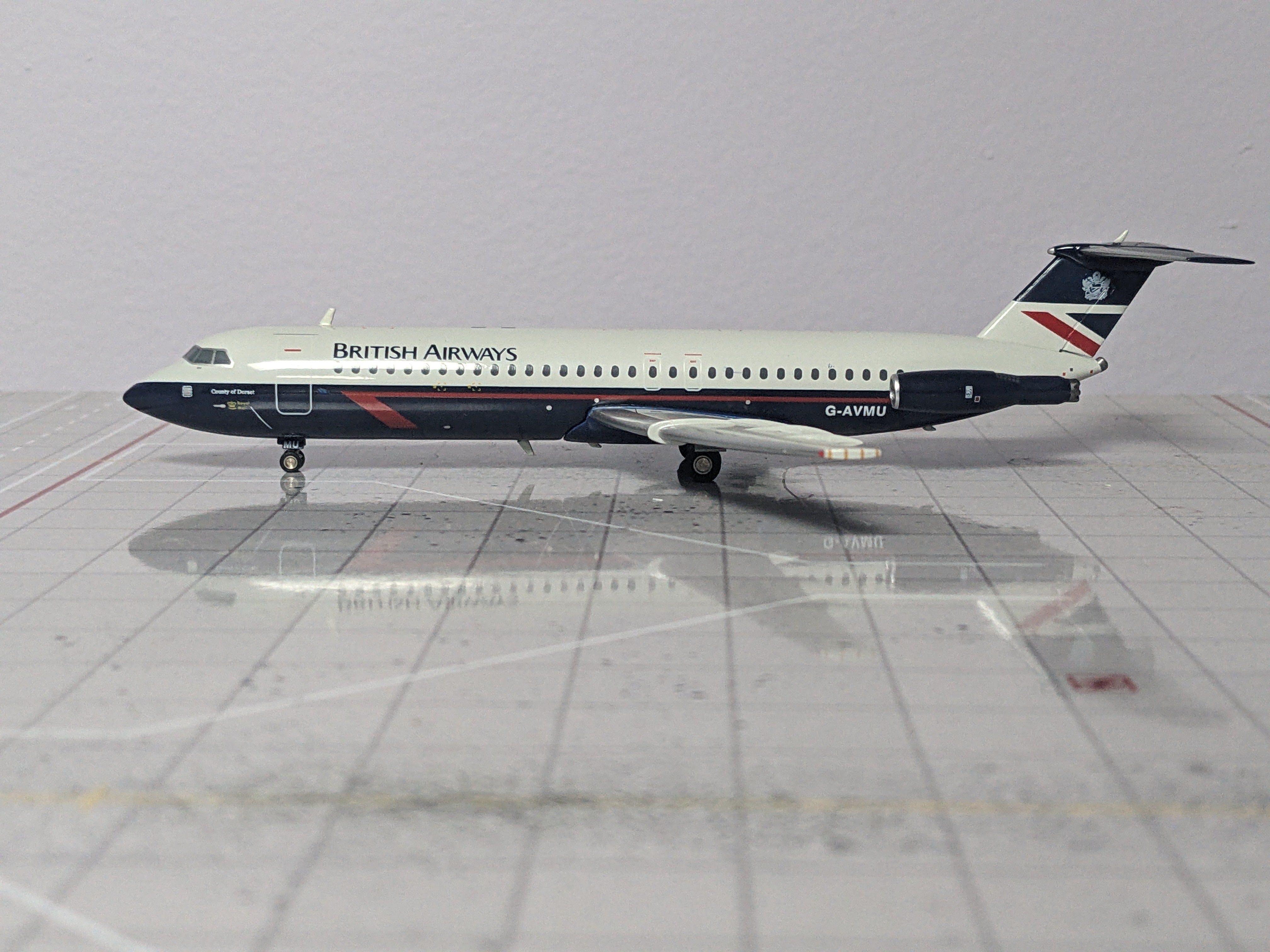 1:200 INFLIGHT BRITISH BAC-111 G-AVMU