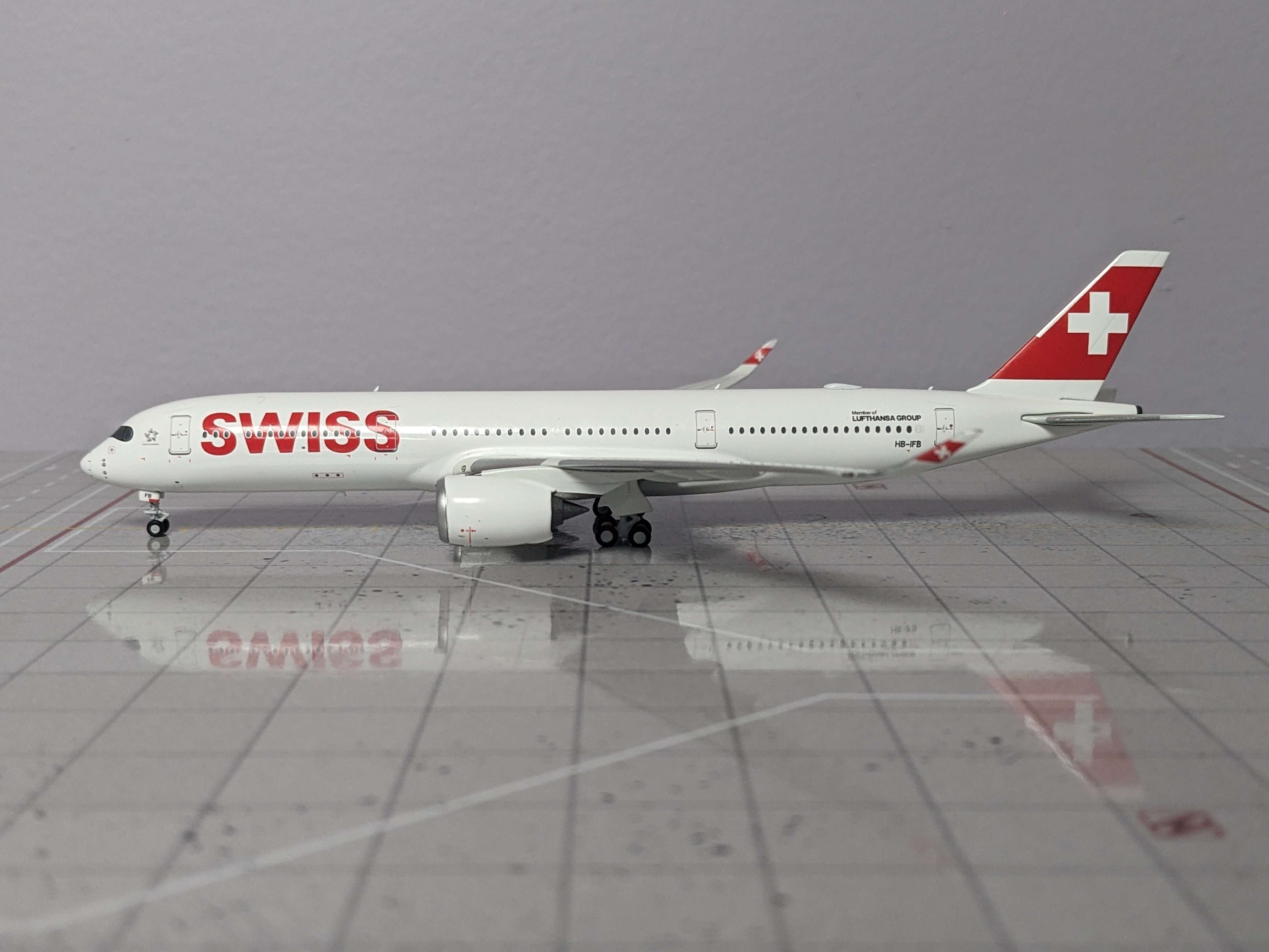 1:400 NG SWISS A350-900 HB-IFB