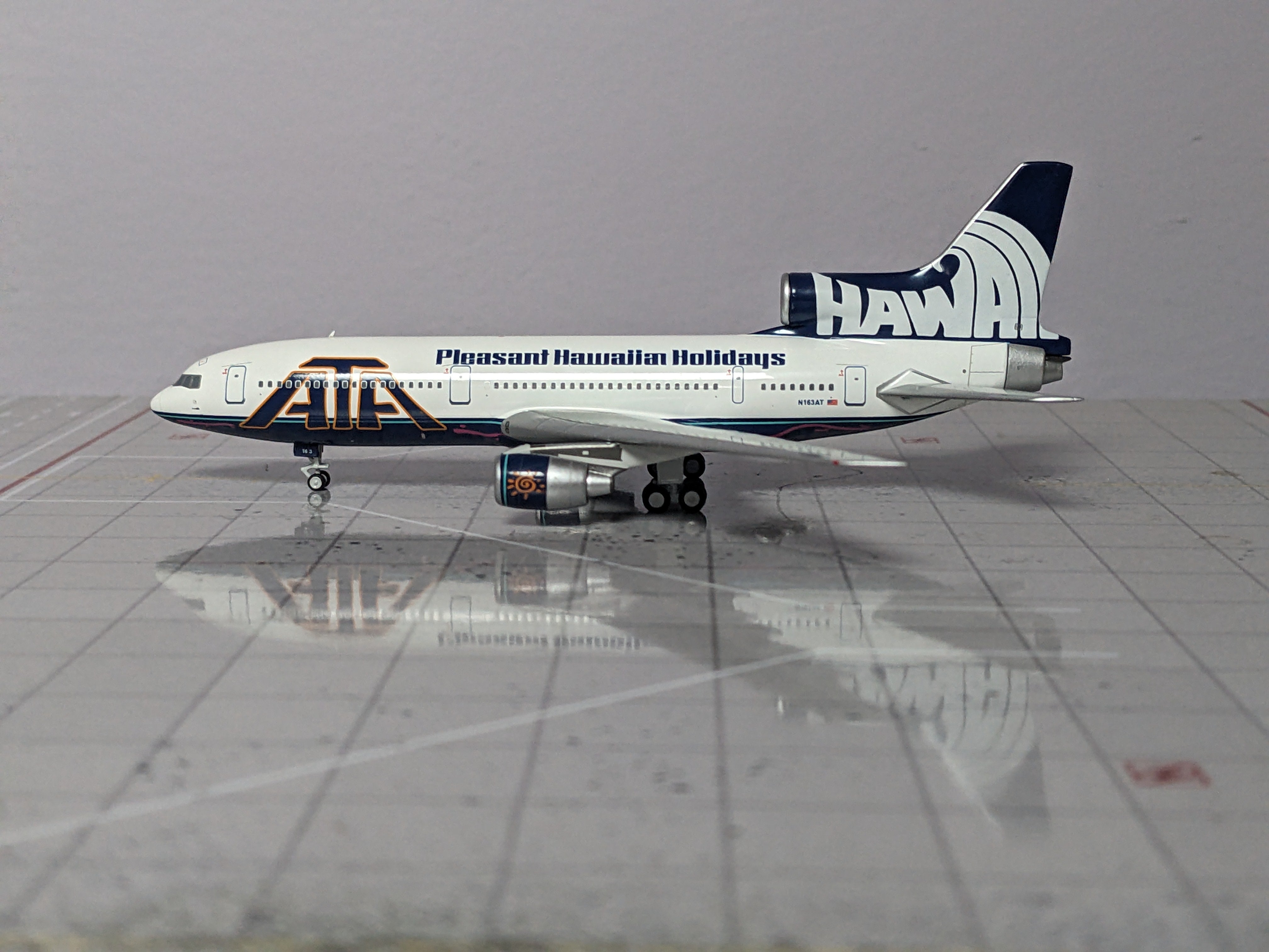 1:400 NG AMERICAN TRANS AIR ATA L-1011-500 N163AT "Pleasant Hawaiian Holidays"