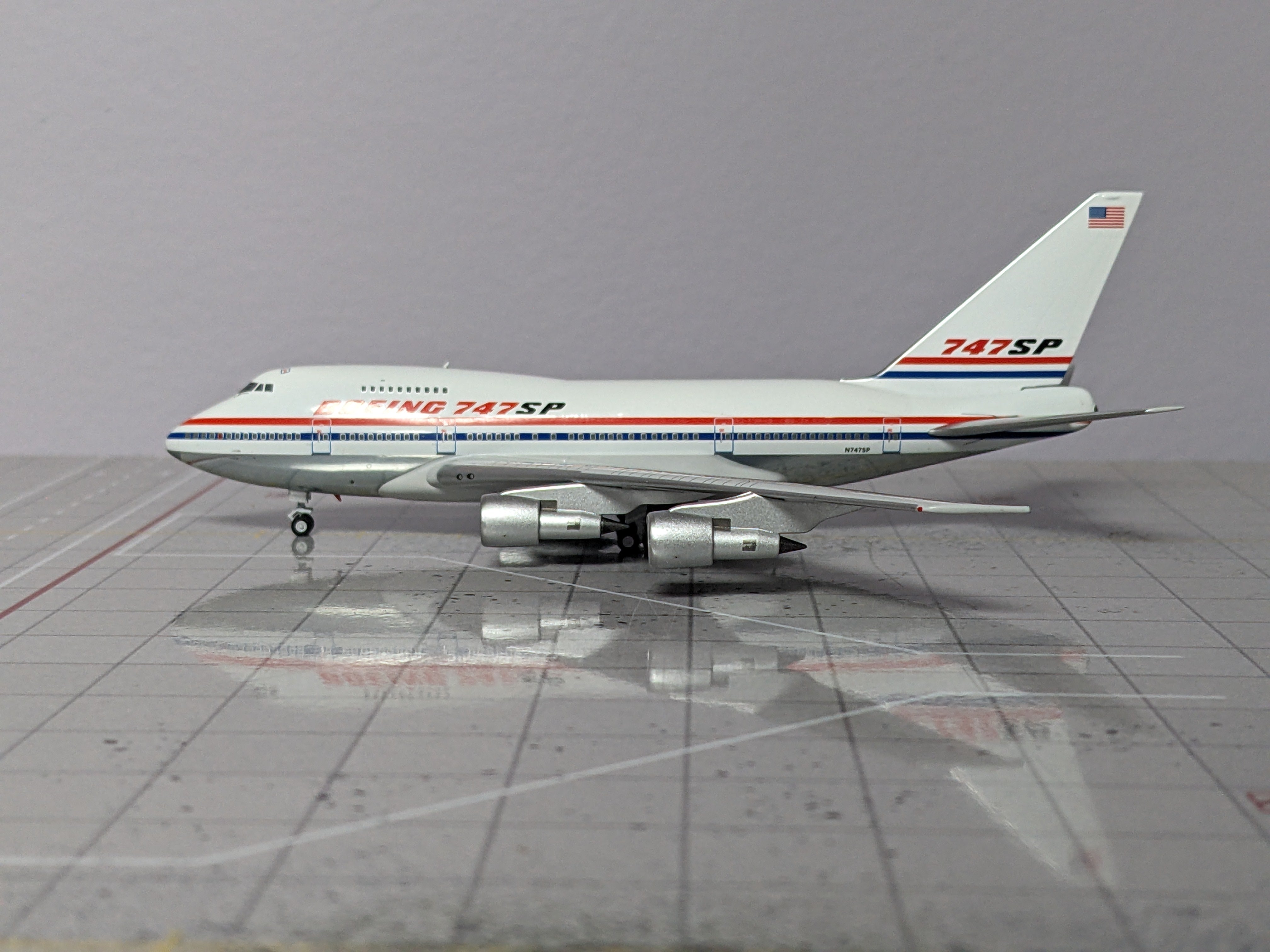 1:400 NG BOEING HOUSE B747SP  N747SP
