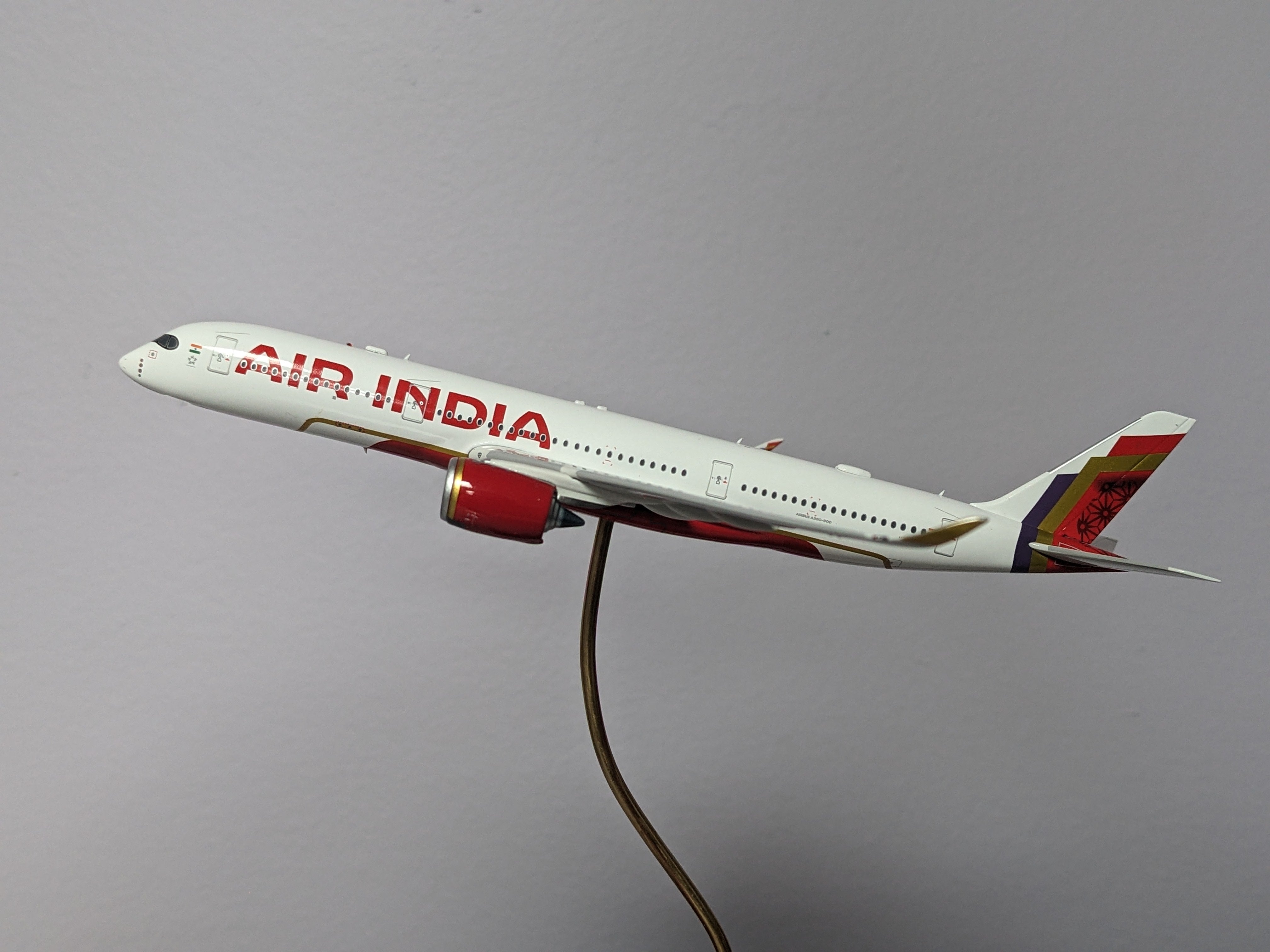 1:400 AV400 AIR INDIA A350-900 VT-JRH