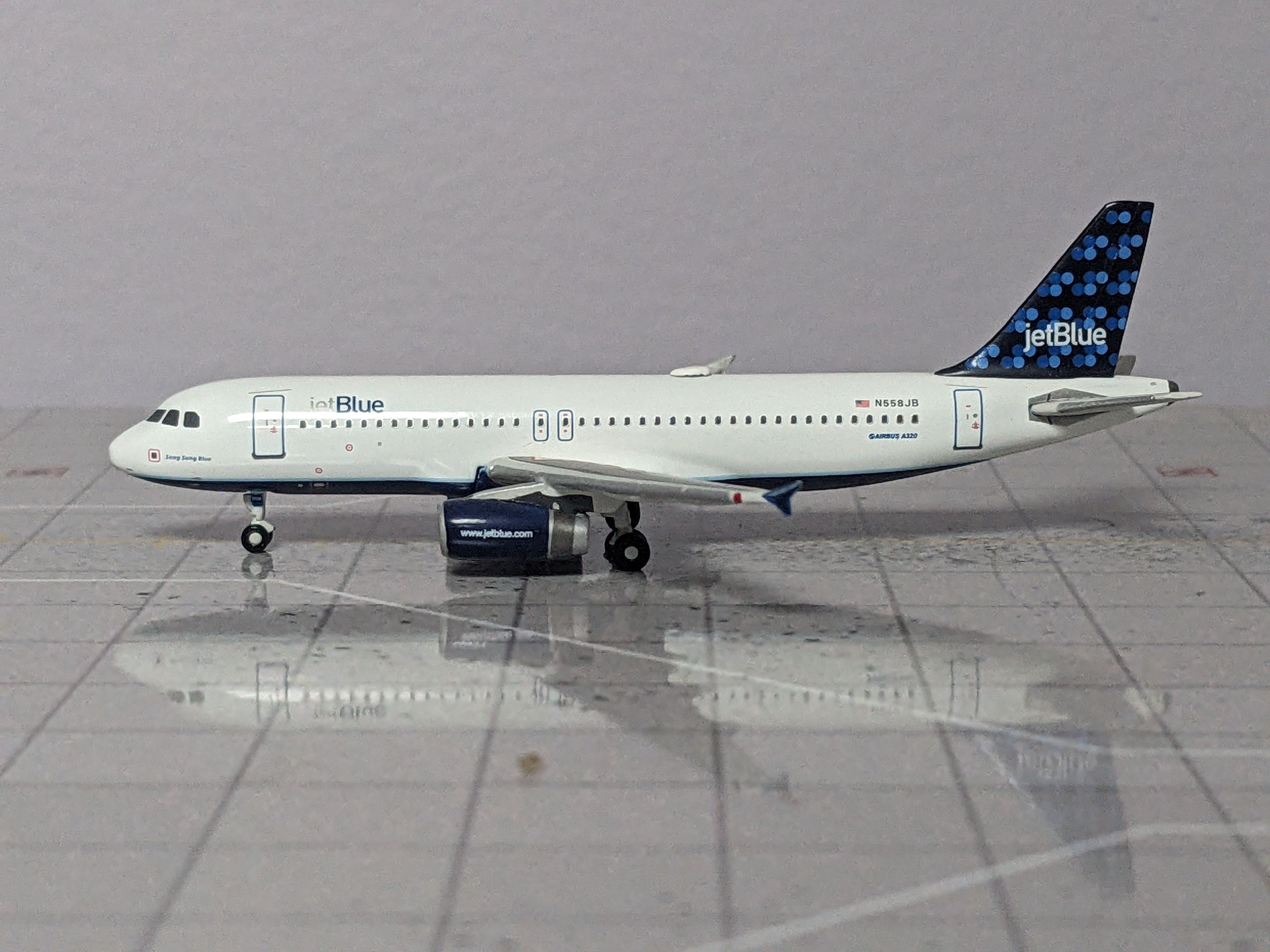 1:400 GEMINI JETBLUE A320 N558JB
