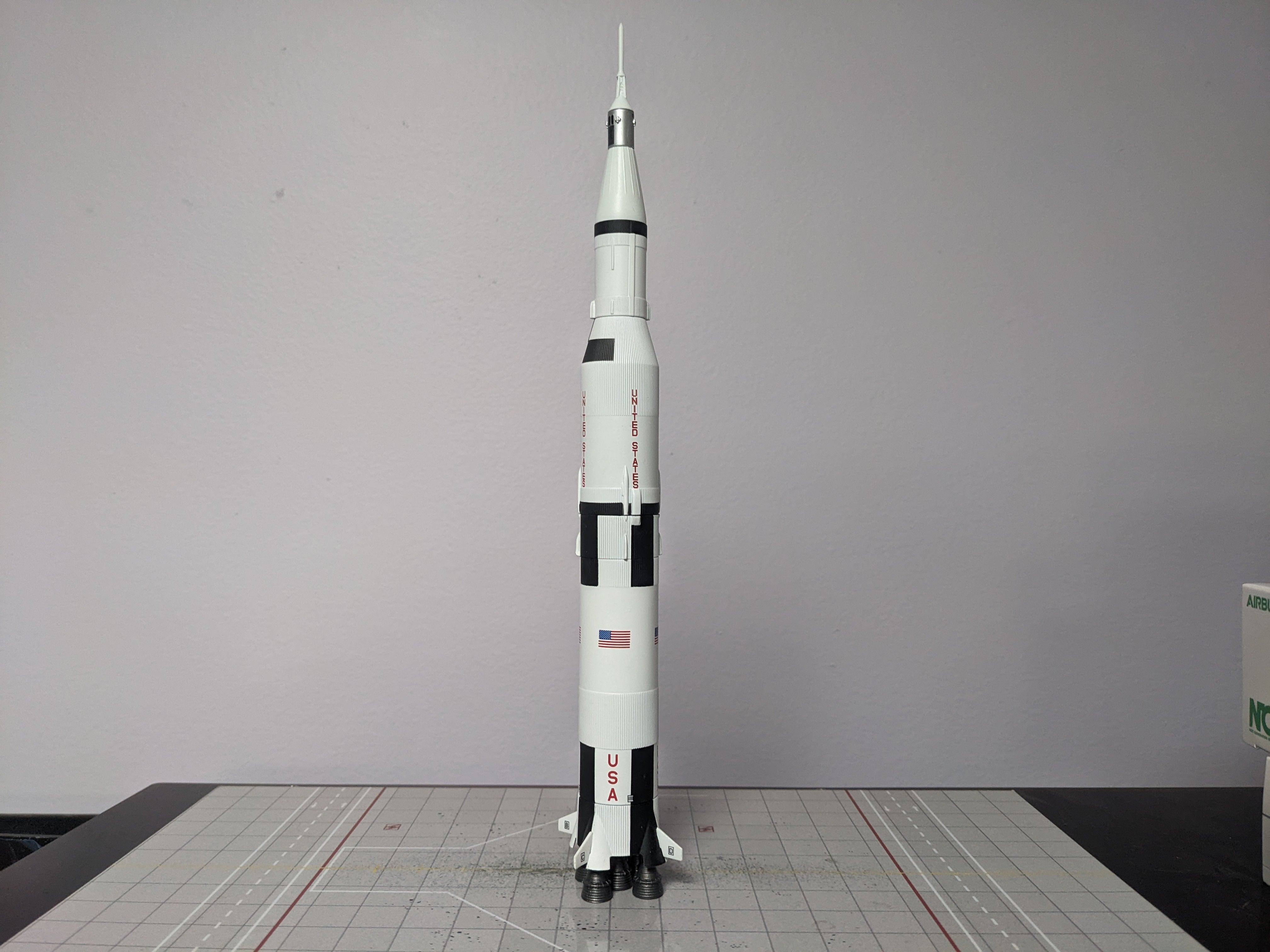 1:400 DRAGON SATURN V