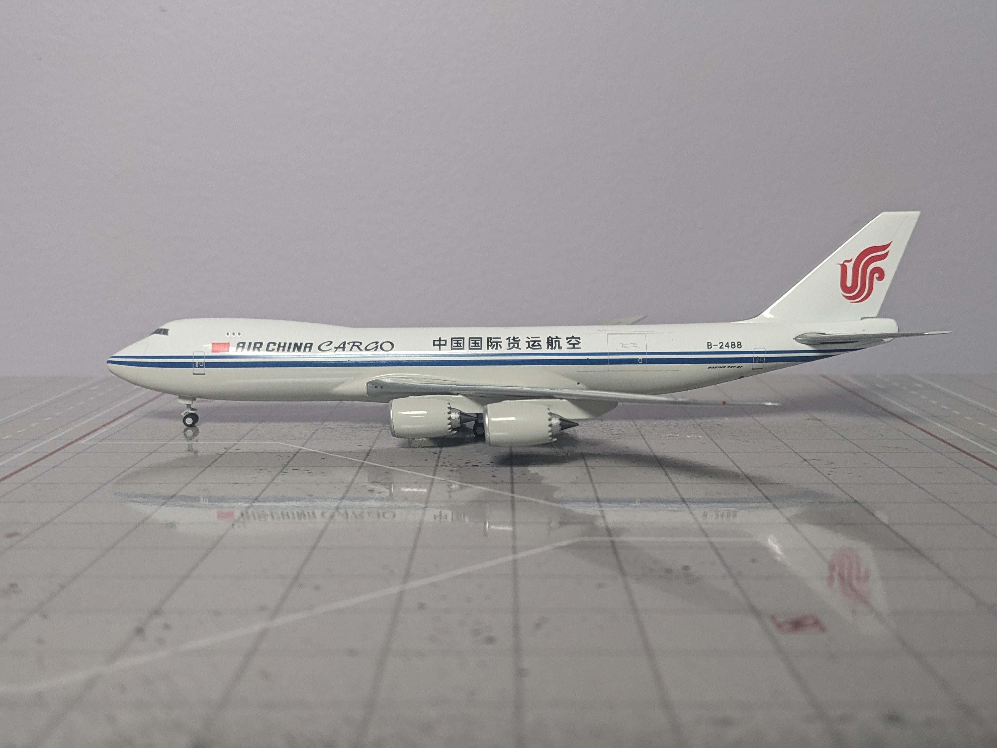 1:400 NG AIR CHINA CARGO B747-8 B-2488