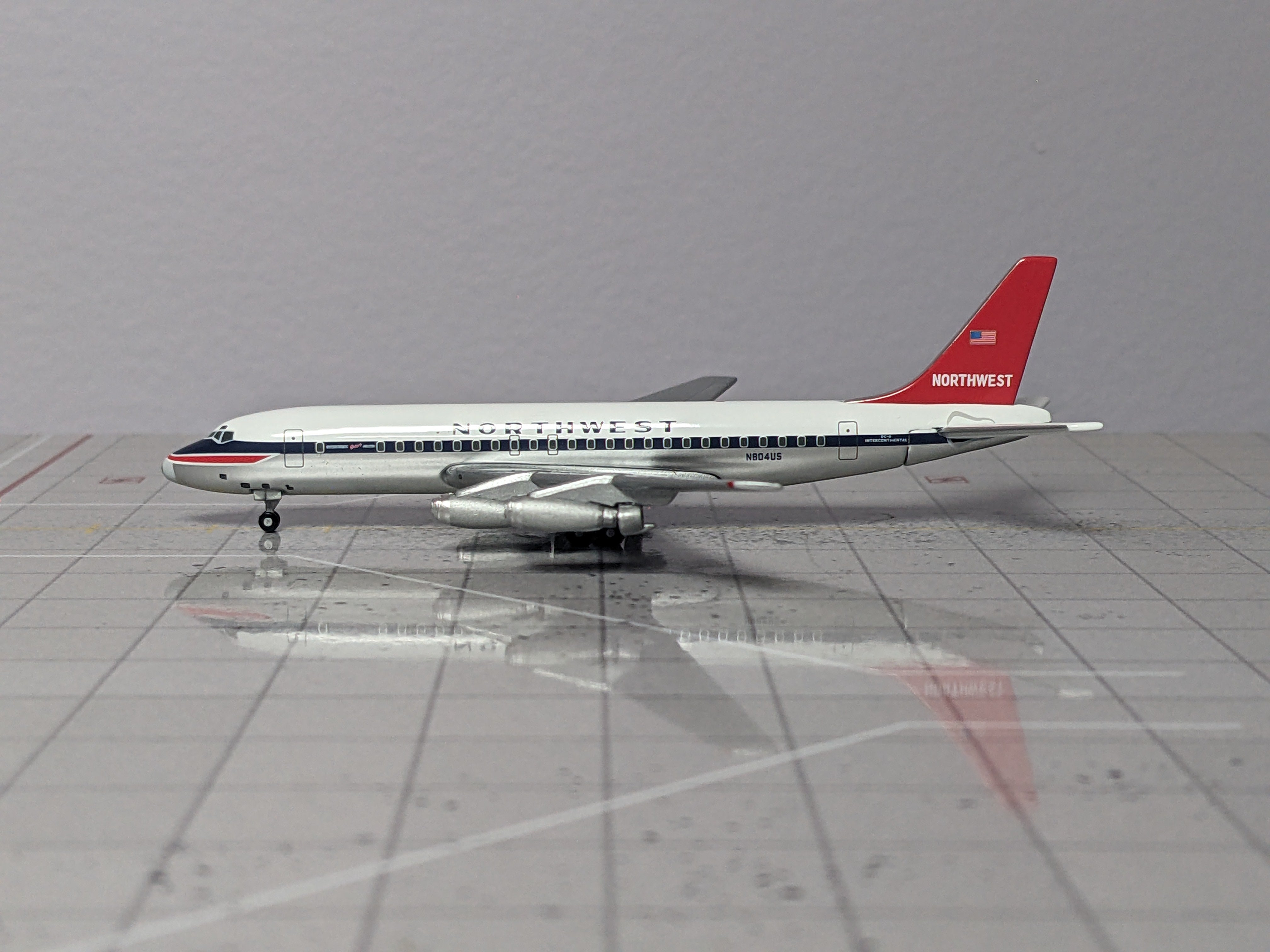 1:400 GEMINI NORTHWEST DC-8-32 N804US