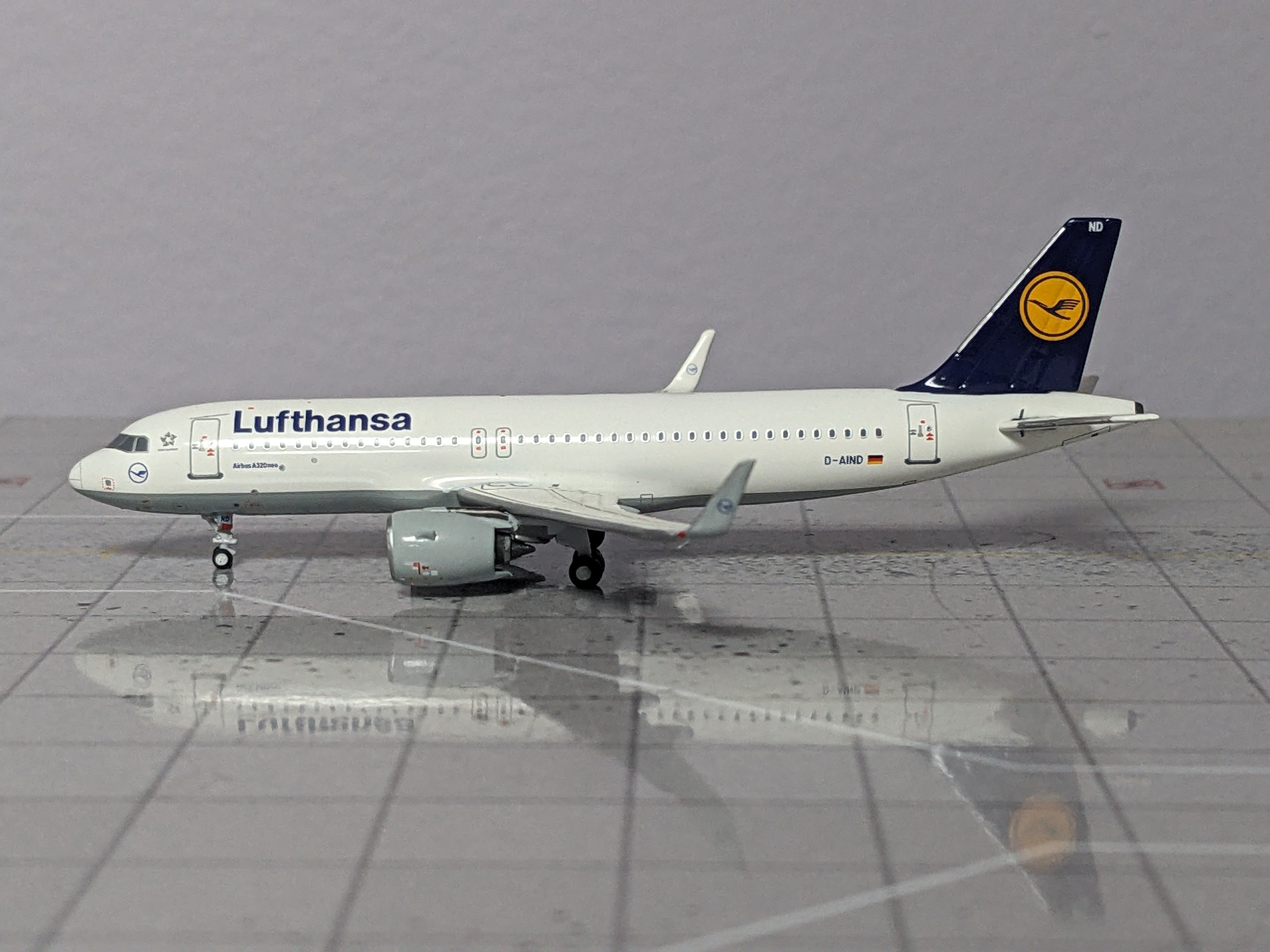 1:400 PANDA LUFTHANSA A320 D-AIND