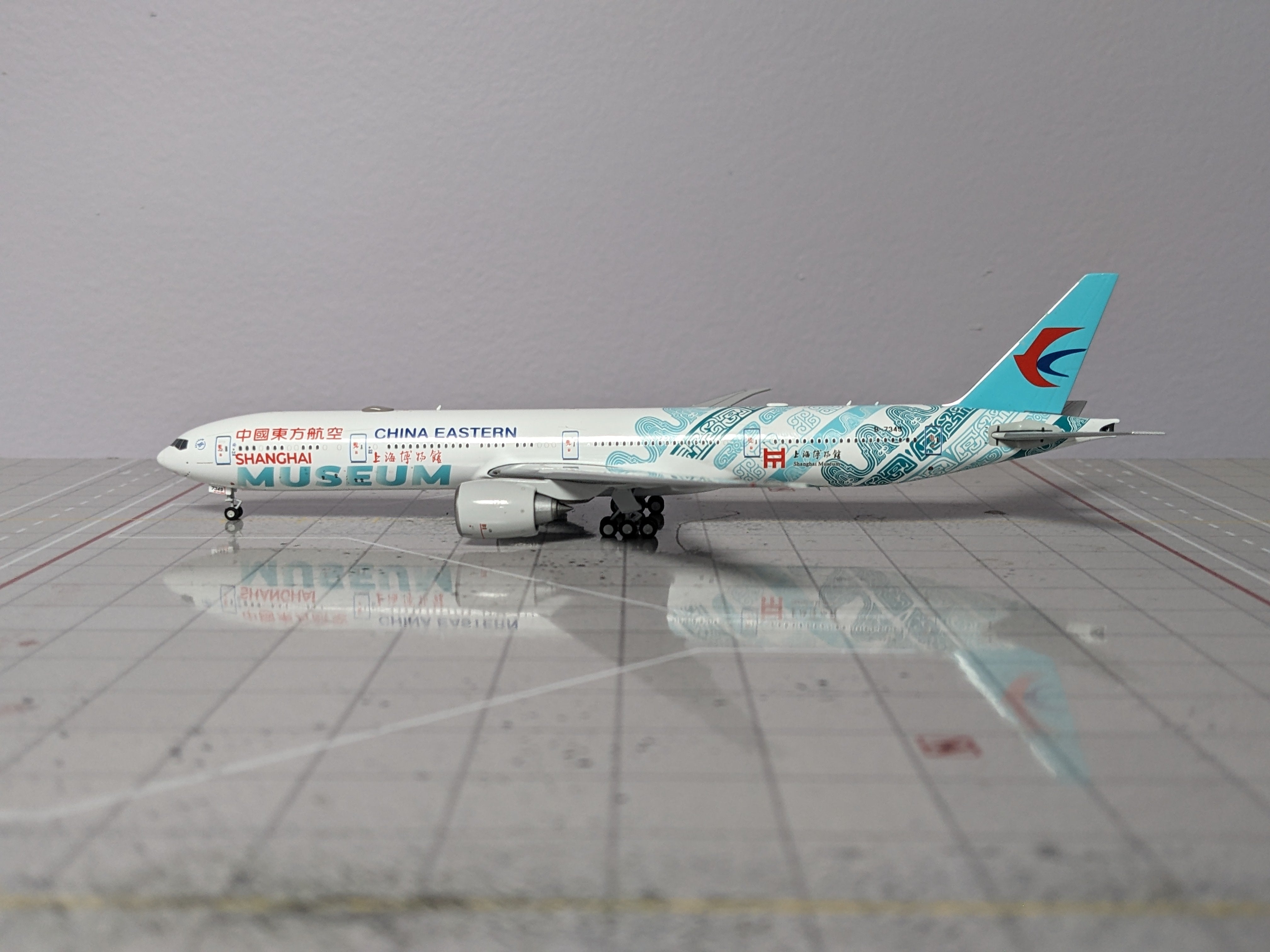 1:400 NG CHINA EASTERN B777-300ER B-7349 SHANGHAI